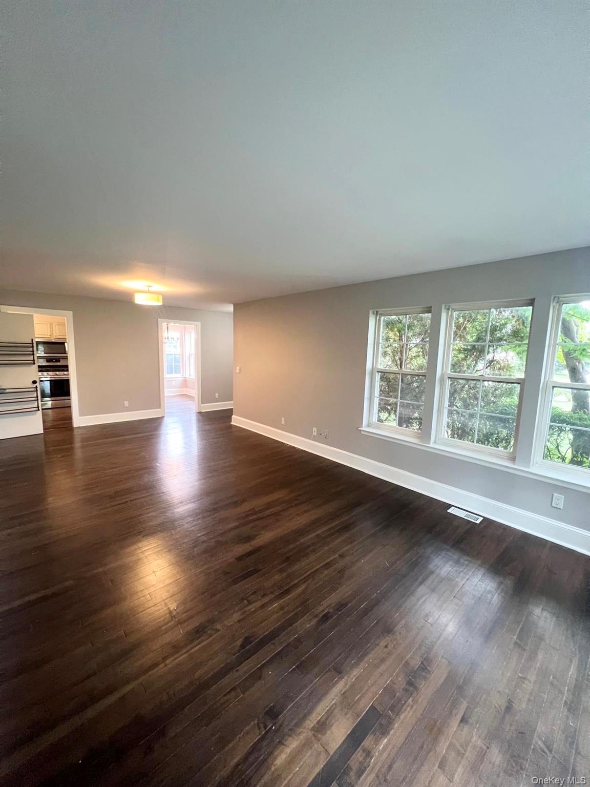 20-22 Broadlawn Drive – For Rent photo 2