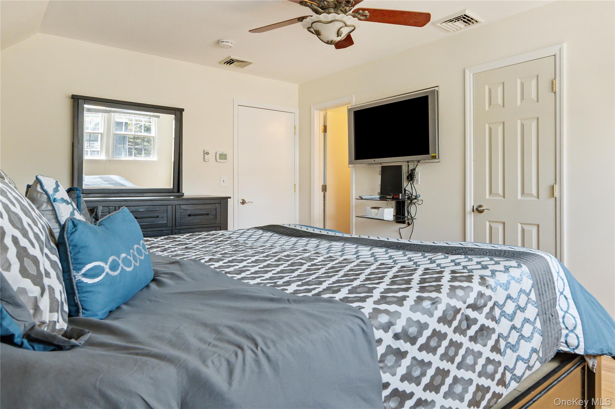 10 Sunset Heights – For Sale photo 23