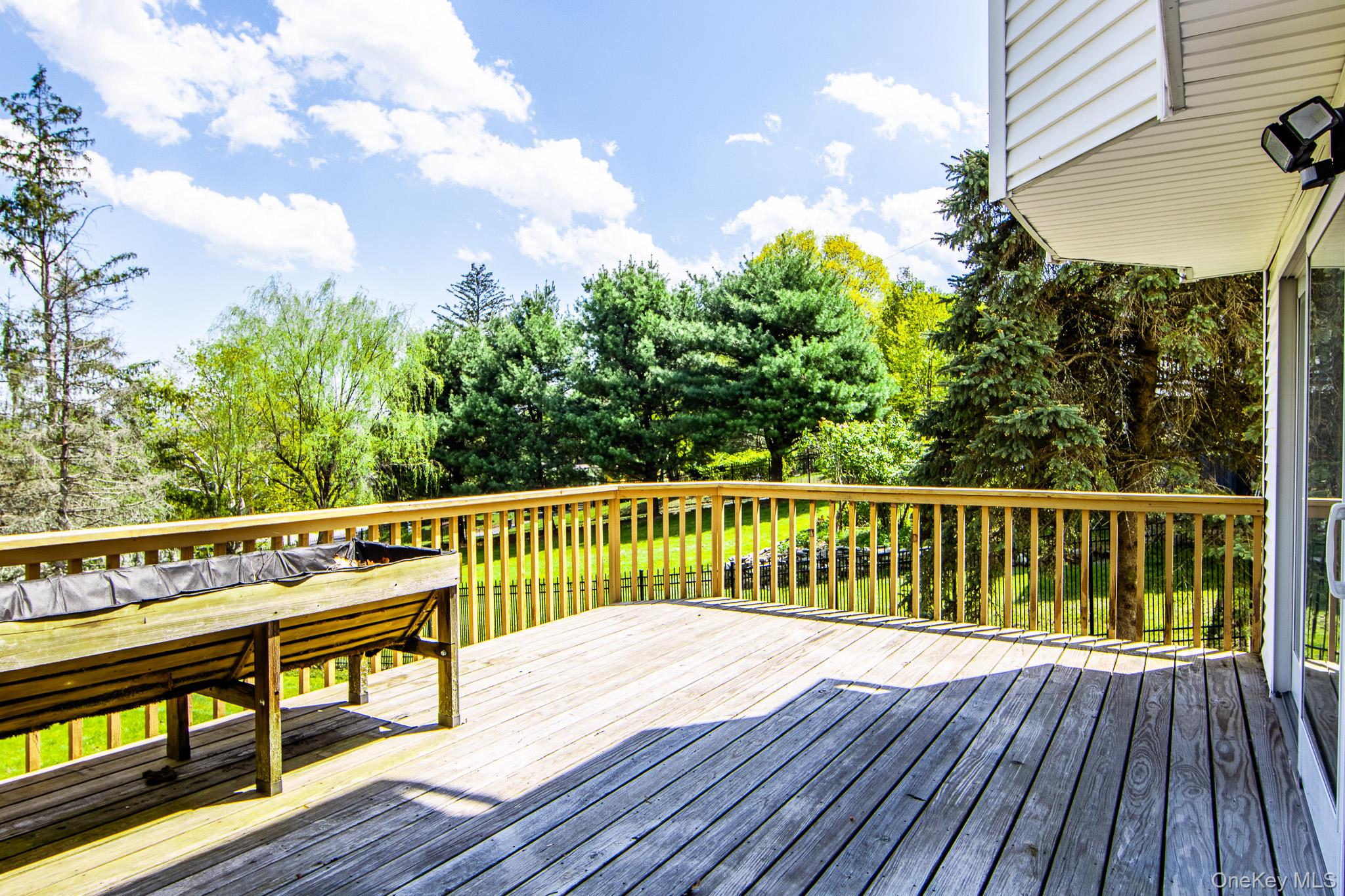 10 Sunset Heights – For Sale photo 37