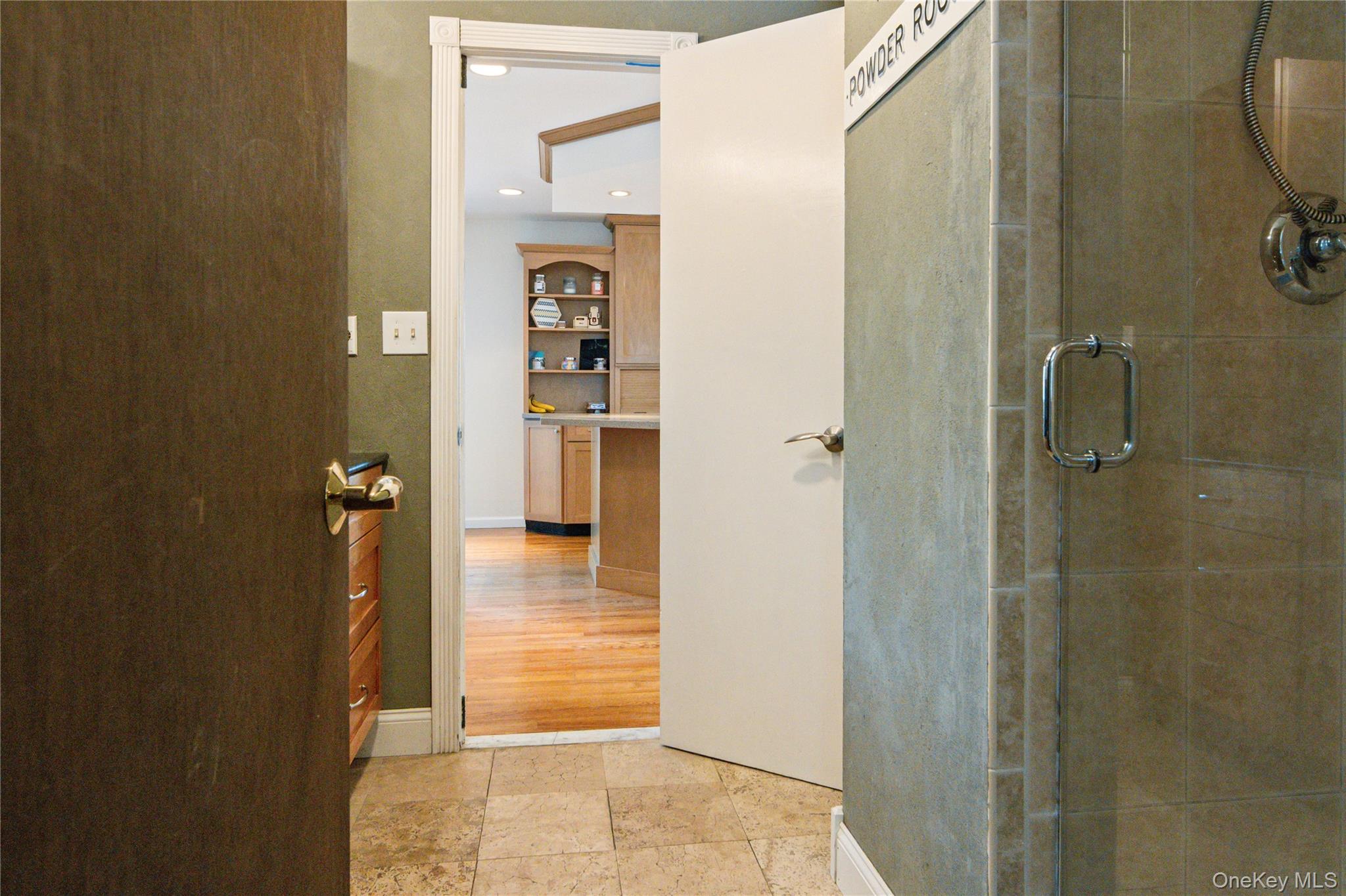 10 Sunset Heights – For Sale photo 18