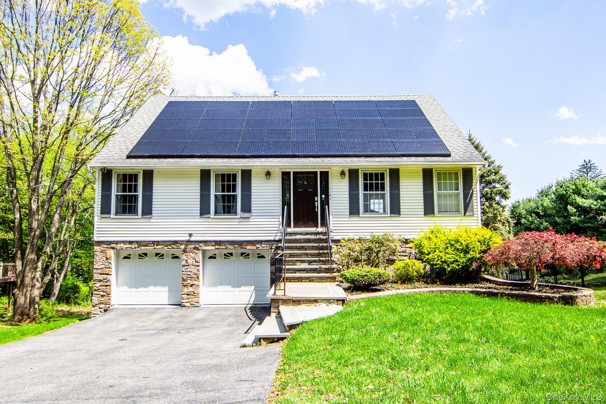 10 Sunset Heights – For Sale photo 32