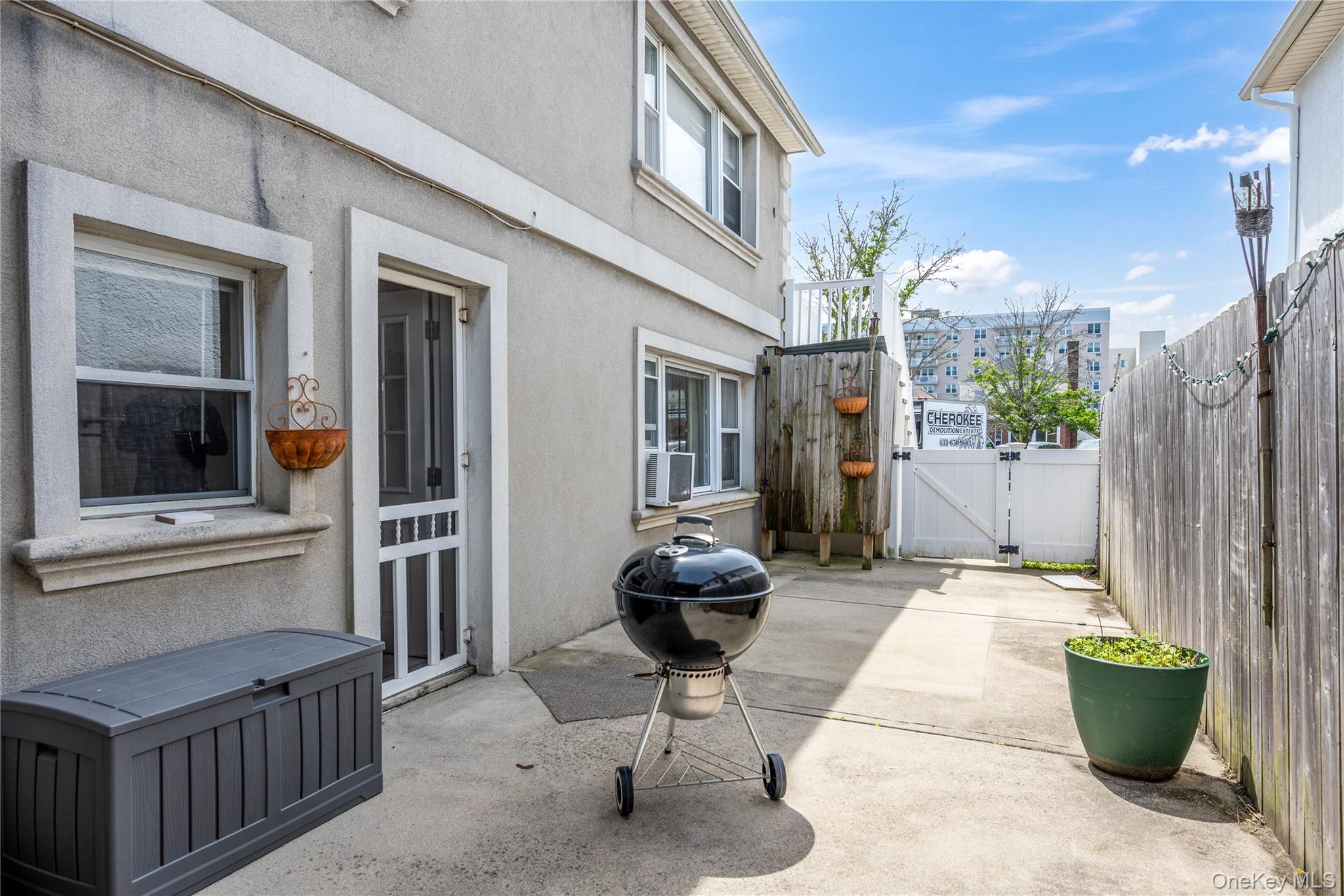 517 E Broadway – For Sale photo 19