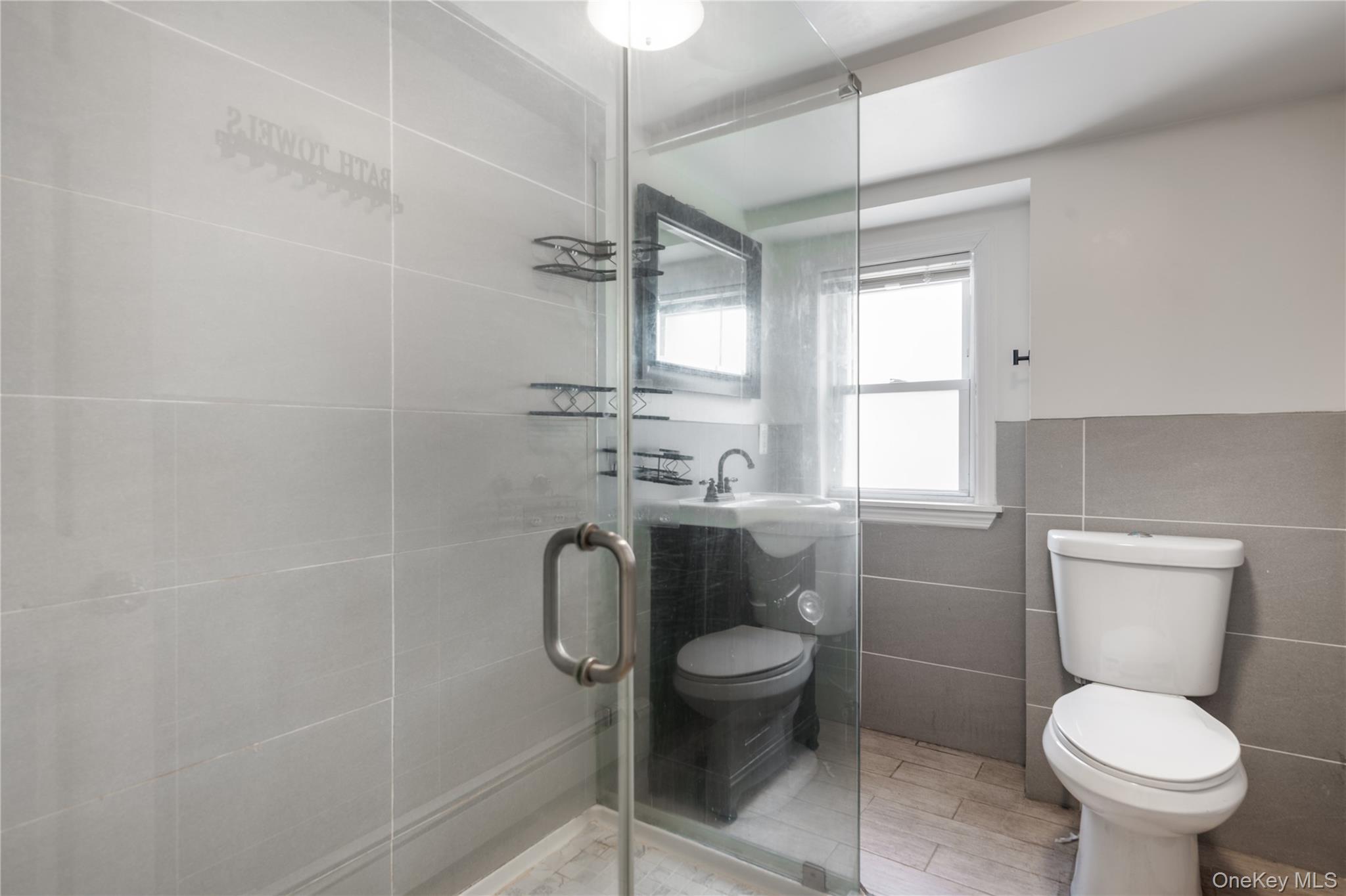 517 E Broadway – For Sale photo 4