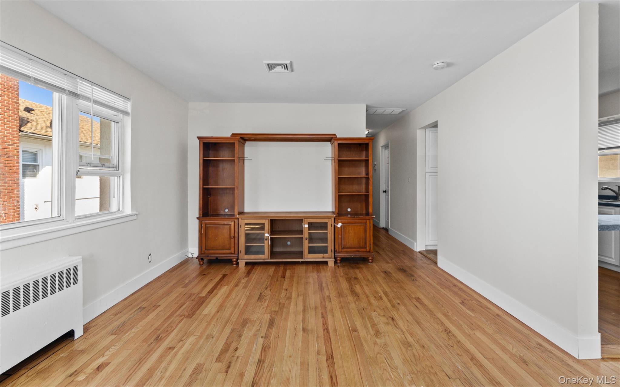 517 E Broadway – For Sale photo 7