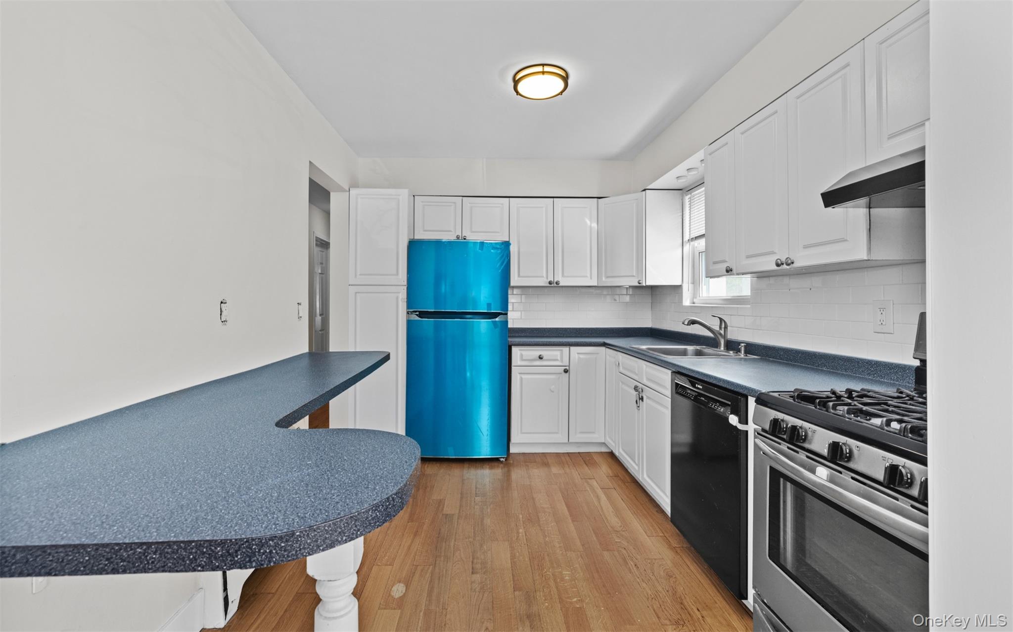 517 E Broadway – For Sale photo 9