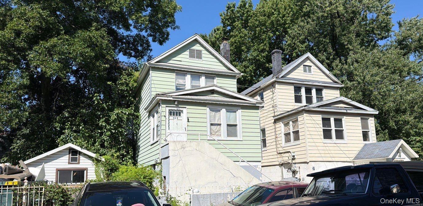 313 Stephens Avenue – For Sale photo 2