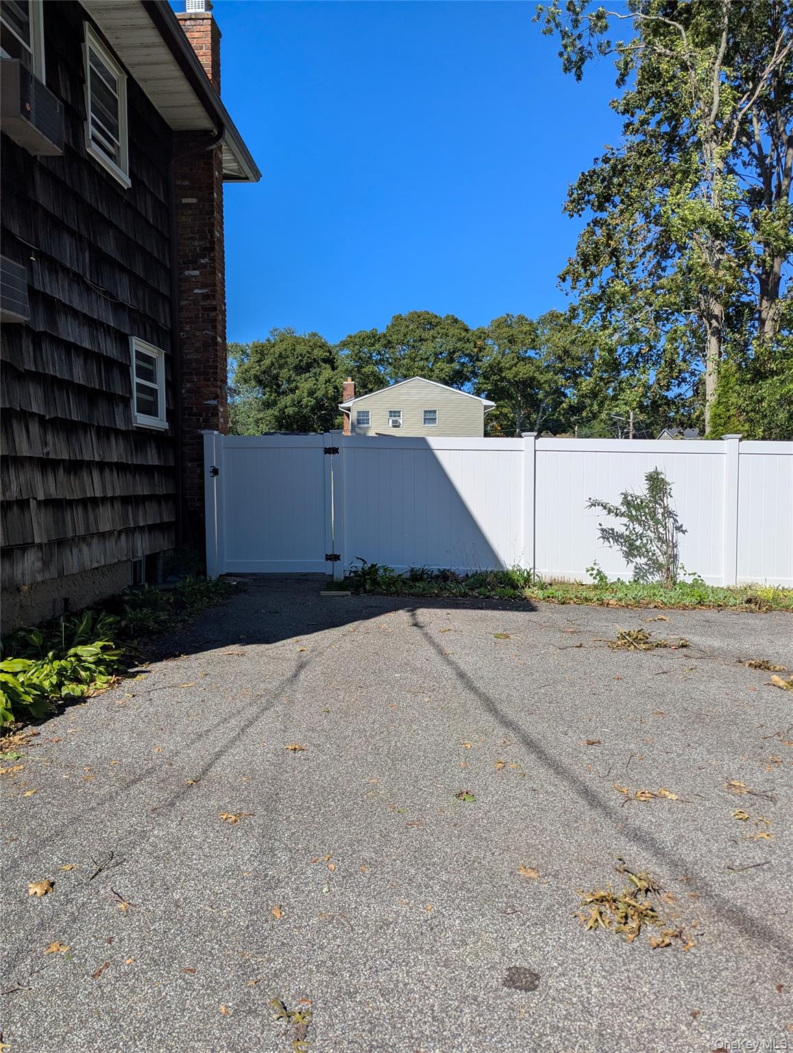 423 Clarice Boulevard – For Rent photo 7