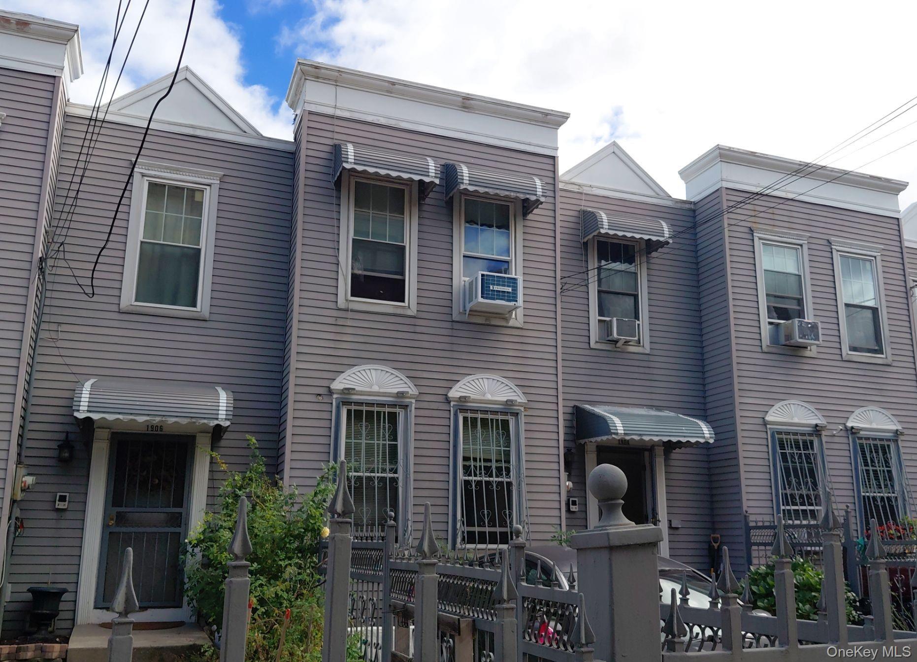 1904 Daly Avenue, Unit 96