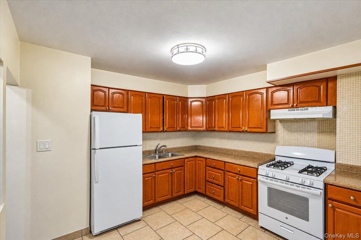 51-03 97th Street – For Sale photo 29