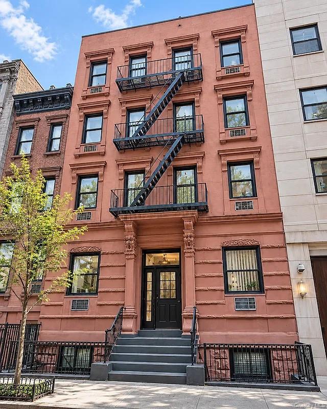 46 W 65th Street, Unit 3D photo 3