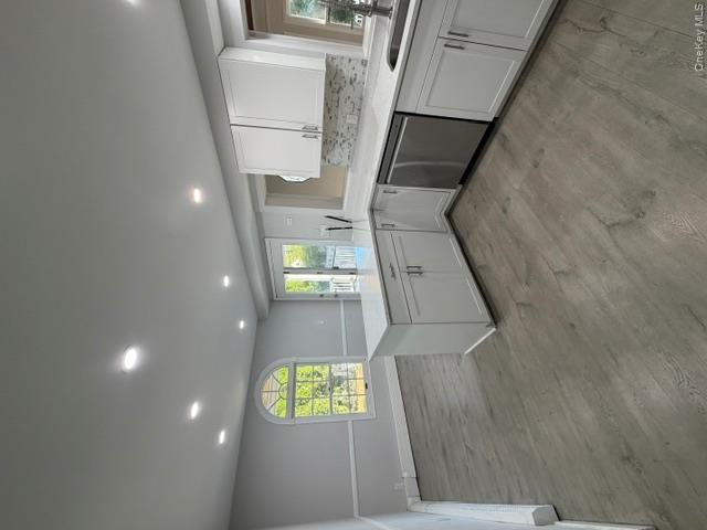 650 8th Avenue – For Rent photo 4