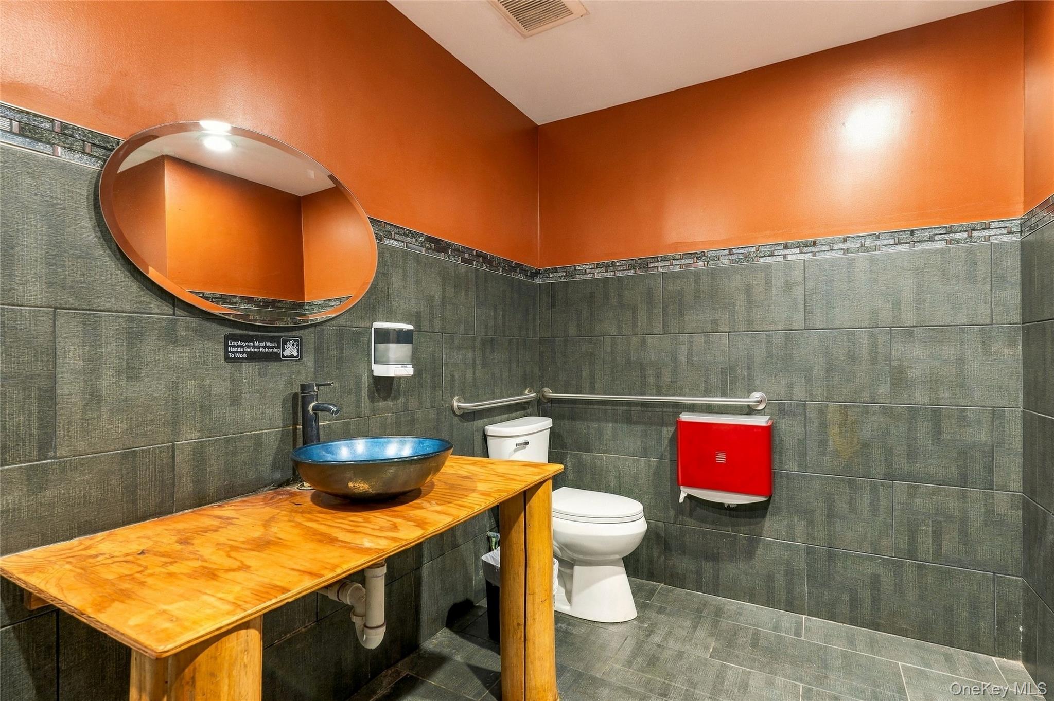 8 N Airmont Road – For Rent photo 33