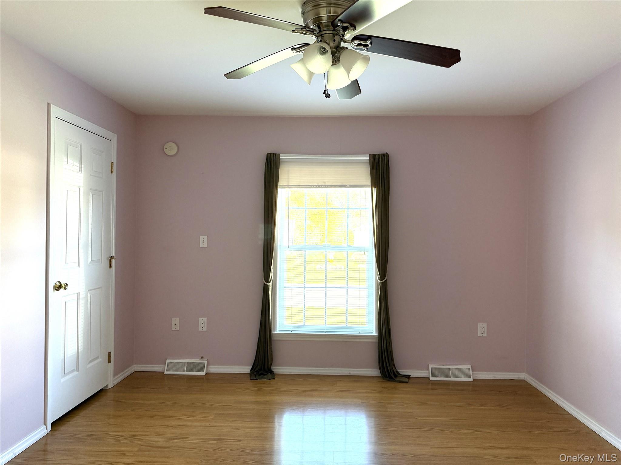 32 Naples Drive – For Sale photo 9