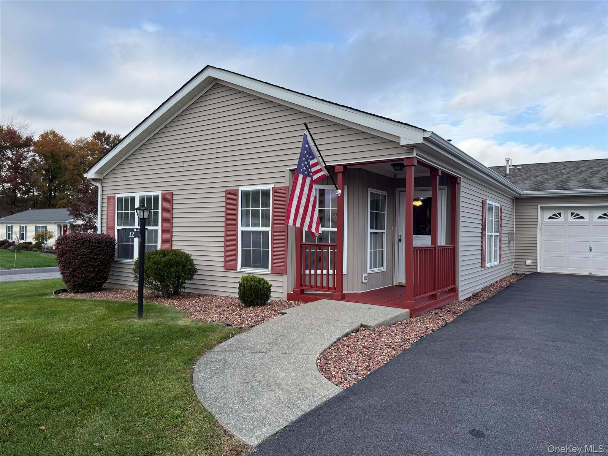 32 Naples Drive – For Sale