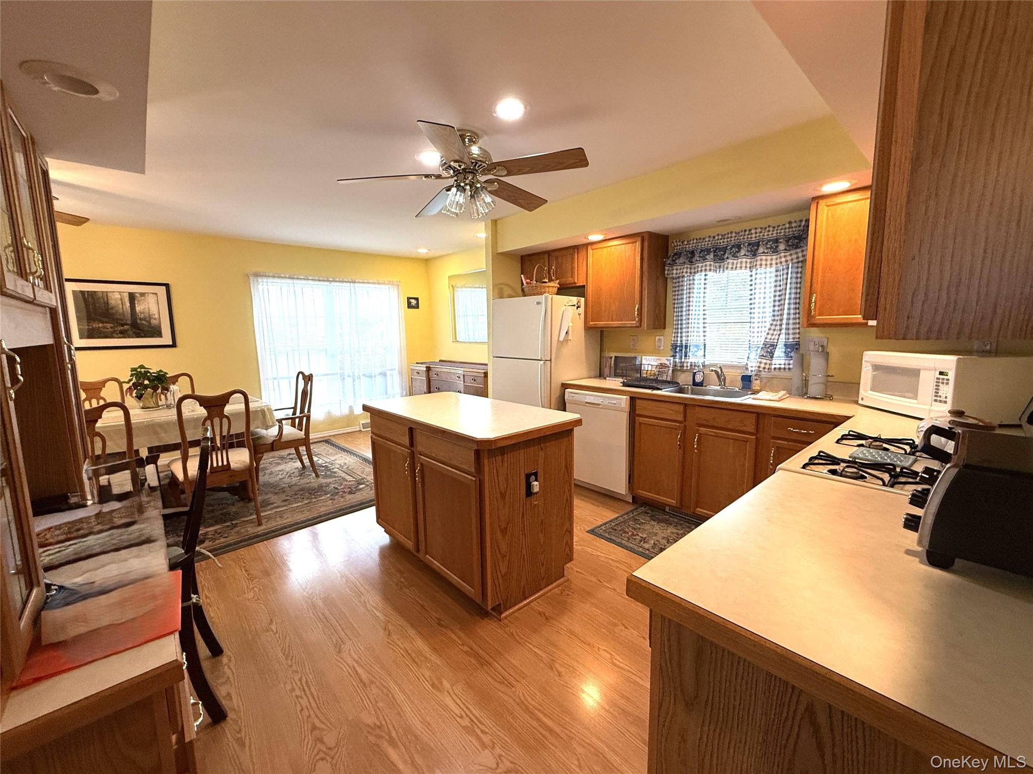 32 Naples Drive – For Sale photo 5