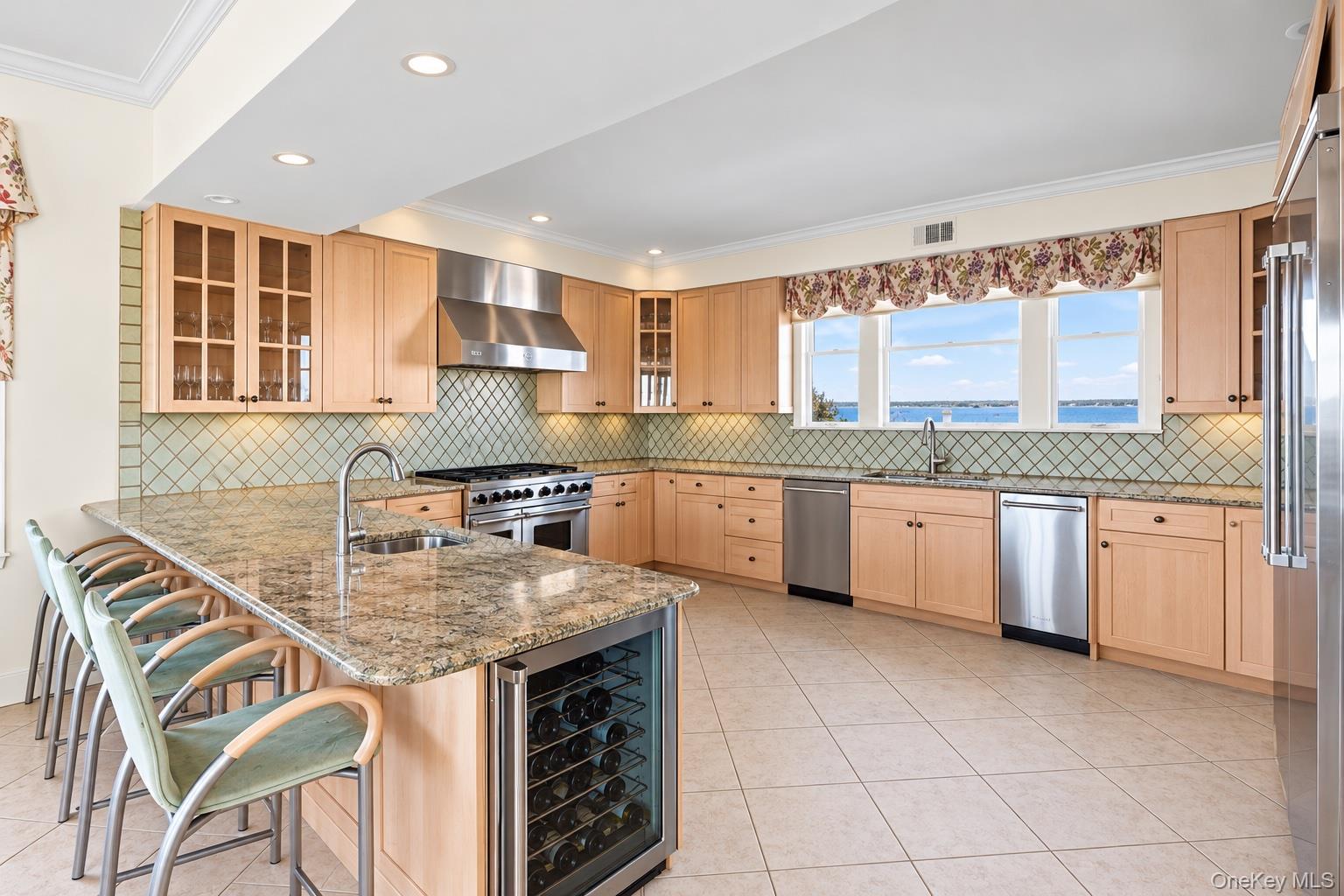 747 Dune Road – For Sale photo 11