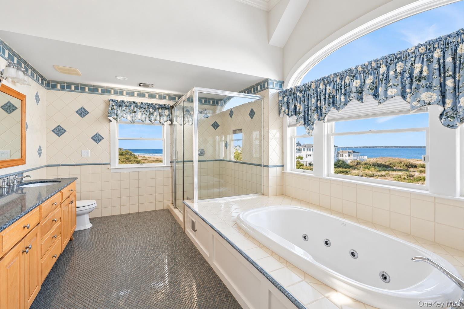 747 Dune Road – For Sale photo 20