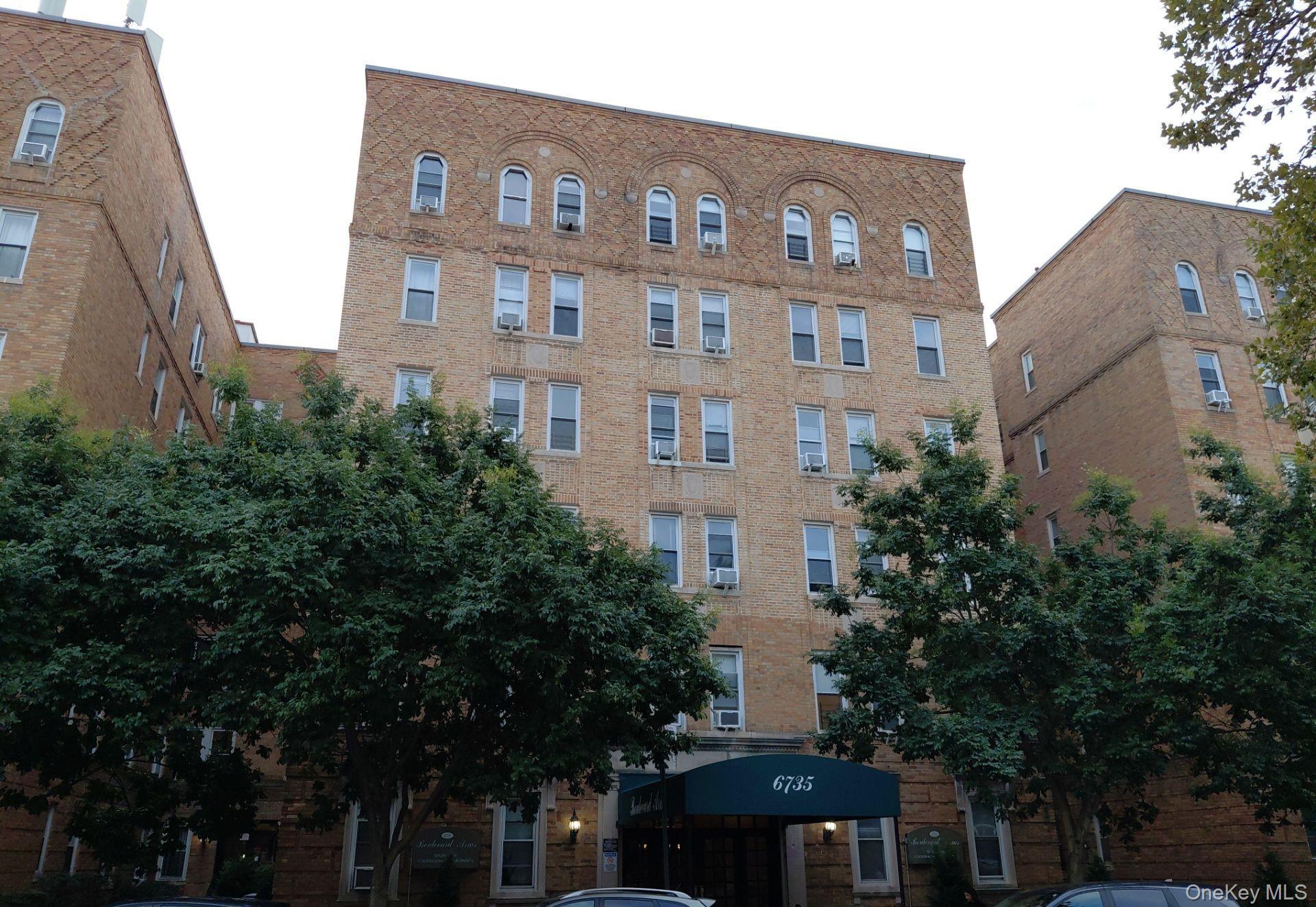 6735 Ridge Boulevard, Unit 5F