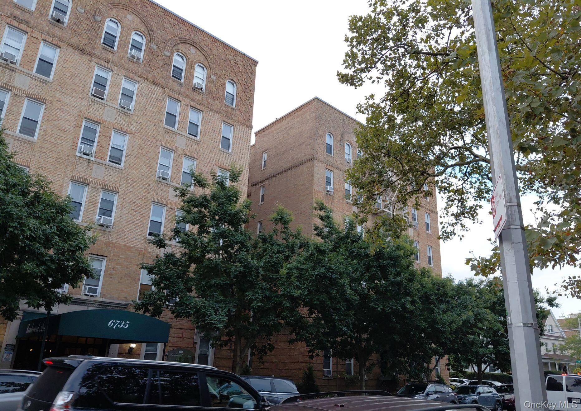 6735 Ridge Boulevard, Unit 5F photo 2