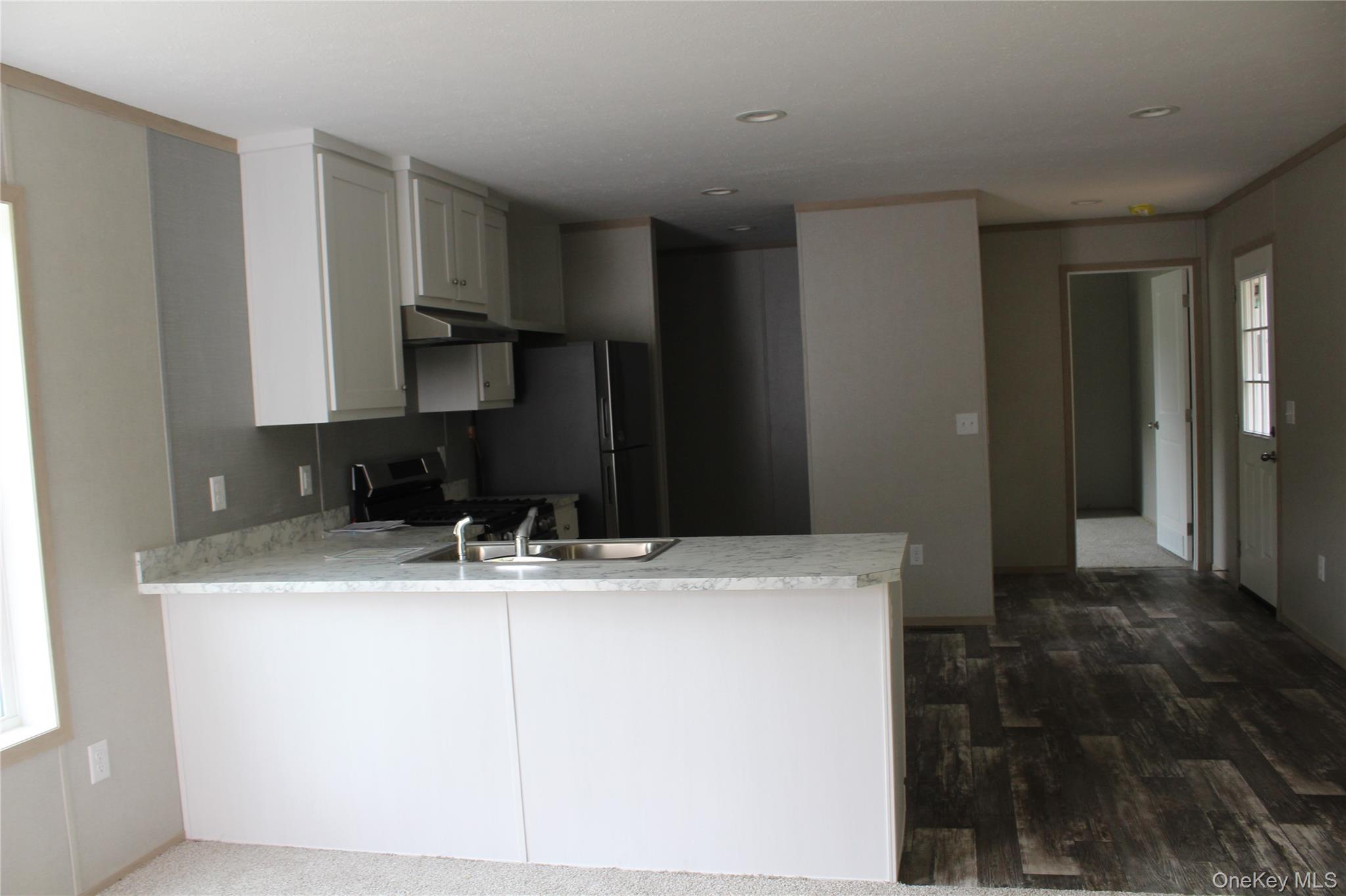7 First Street – For Sale photo 8
