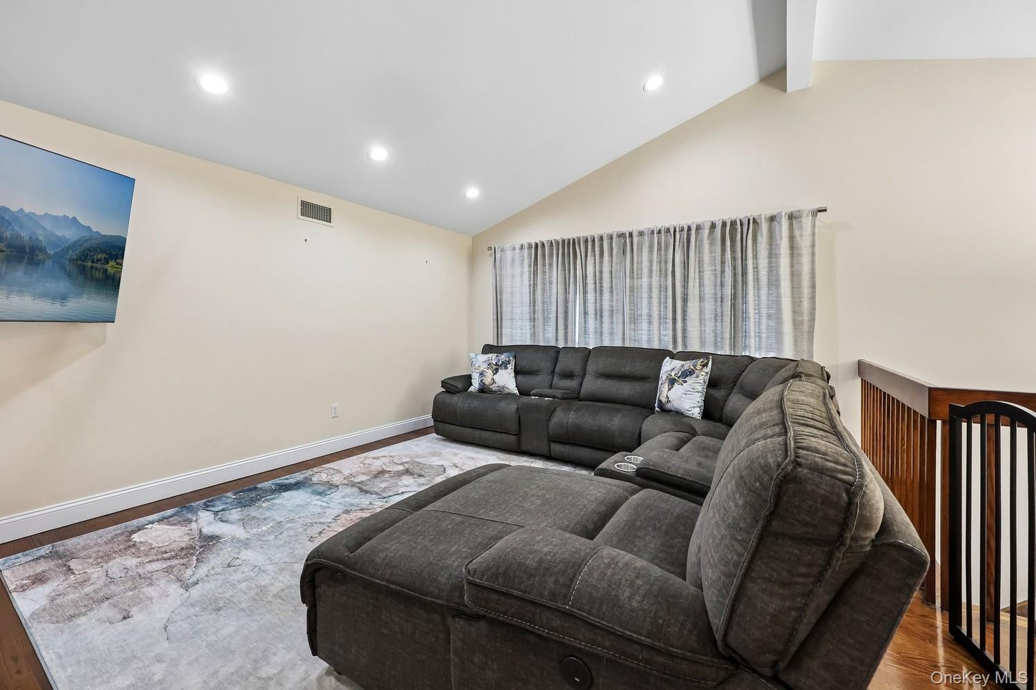 91 Waters Edge – For Sale photo 5