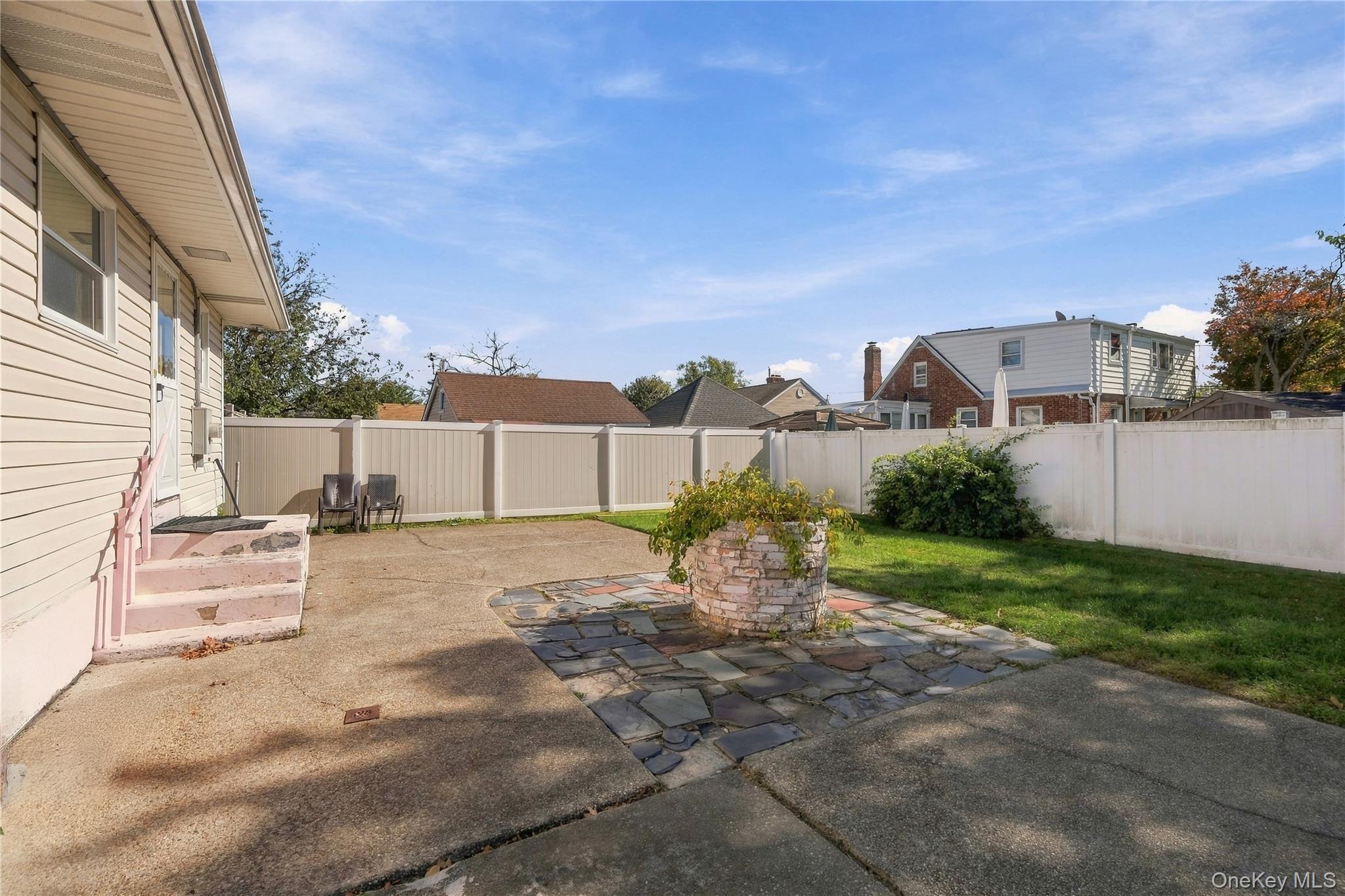 231 E Clearwater Road – For Sale photo 17