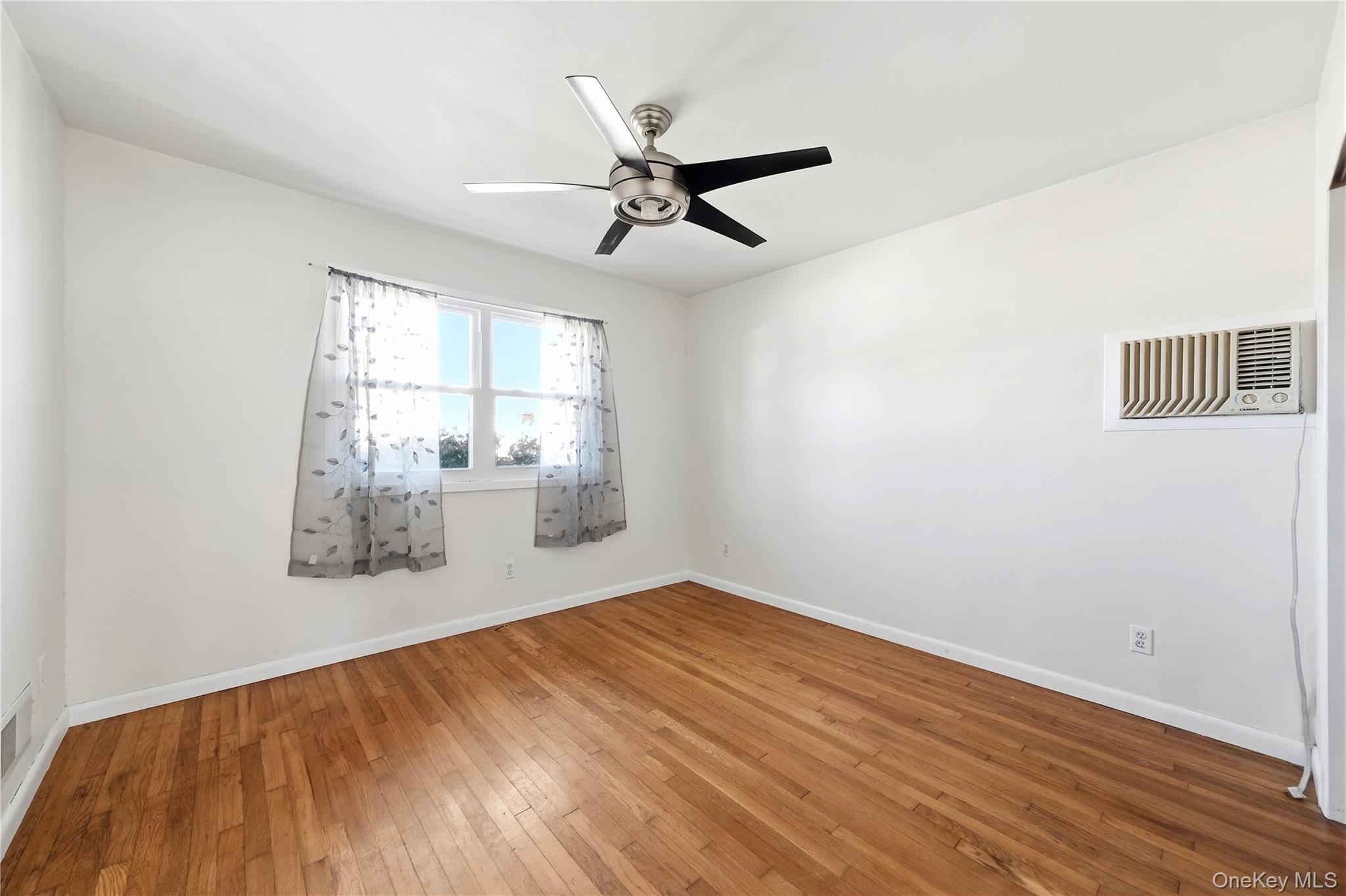 231 E Clearwater Road – For Sale photo 11