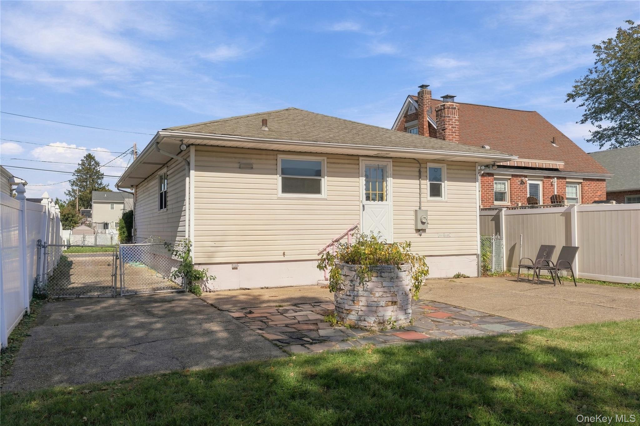 231 E Clearwater Road – For Sale photo 15