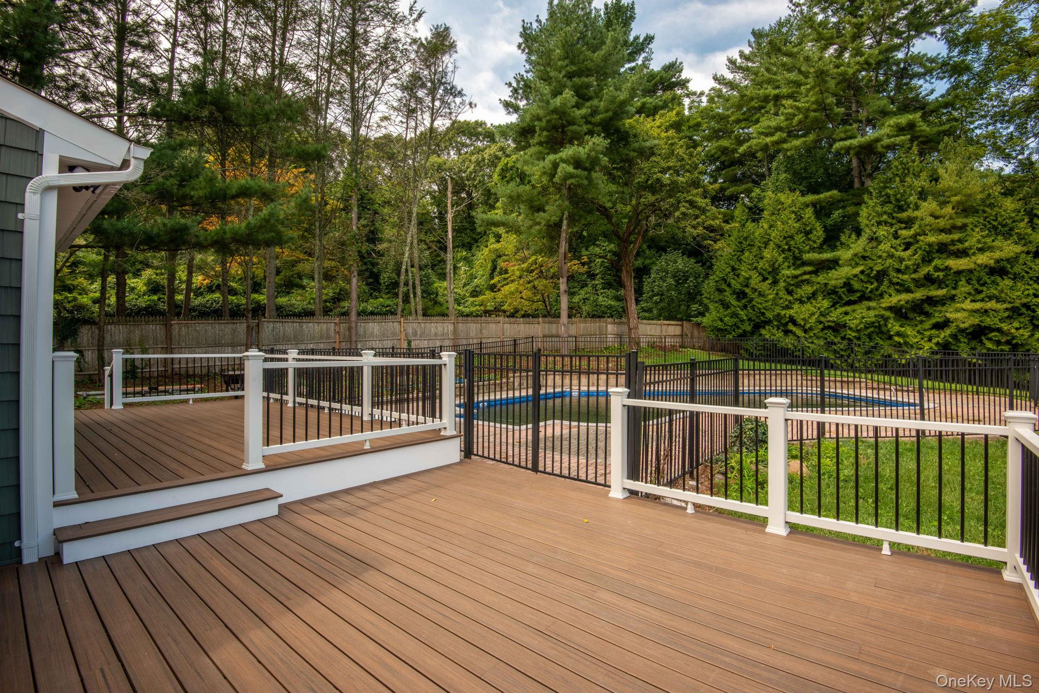 40 Lakeside Drive – For Sale photo 39