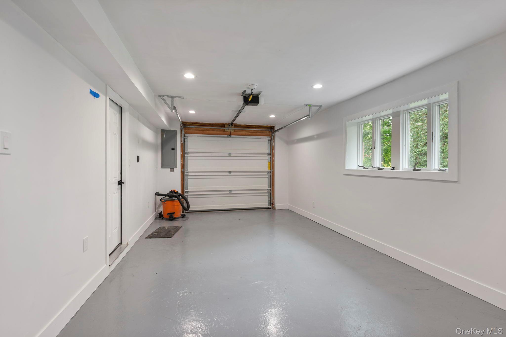 40 Lakeside Drive – For Sale photo 36