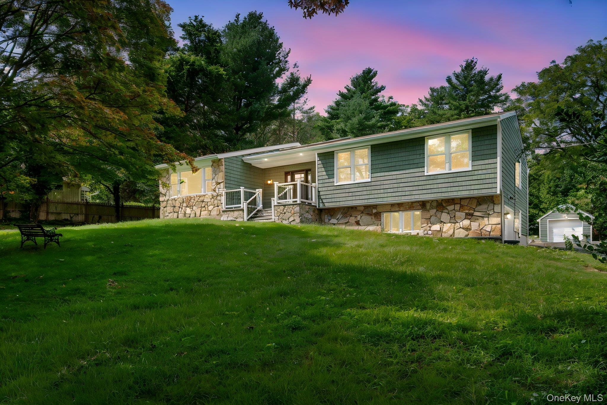 40 Lakeside Drive – For Sale