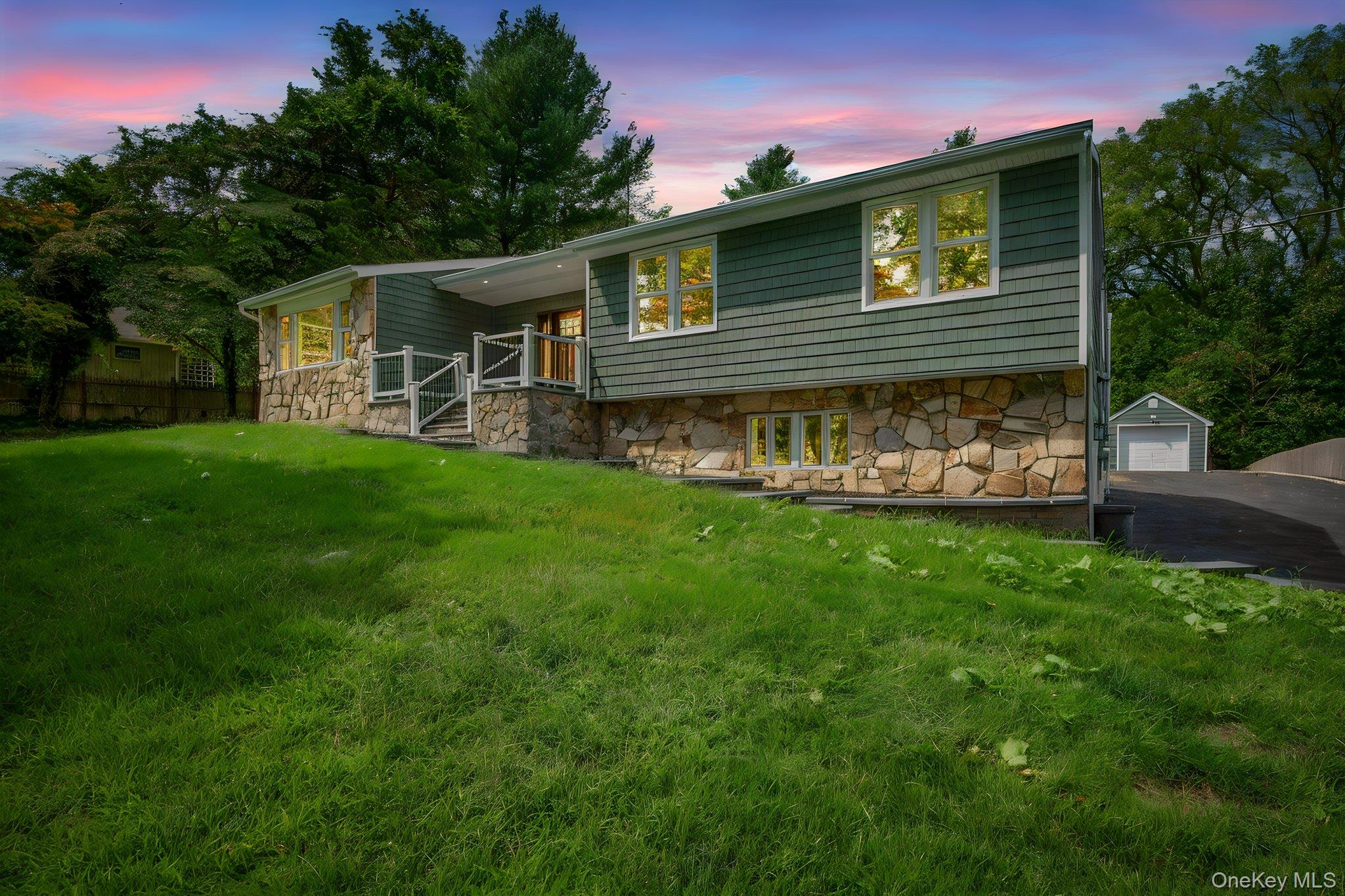 40 Lakeside Drive – For Sale photo 2