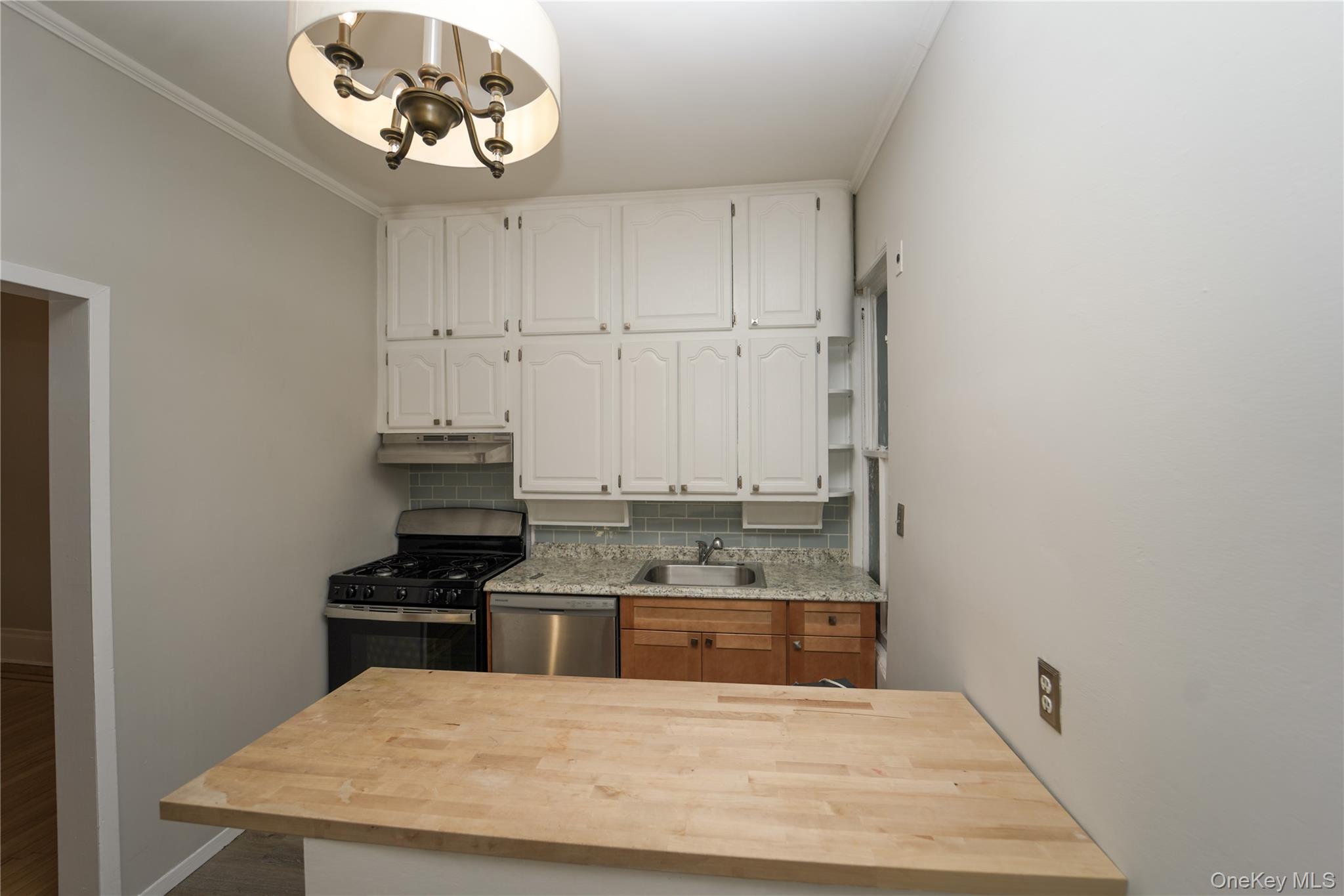 7150 68th Street – For Sale photo 12