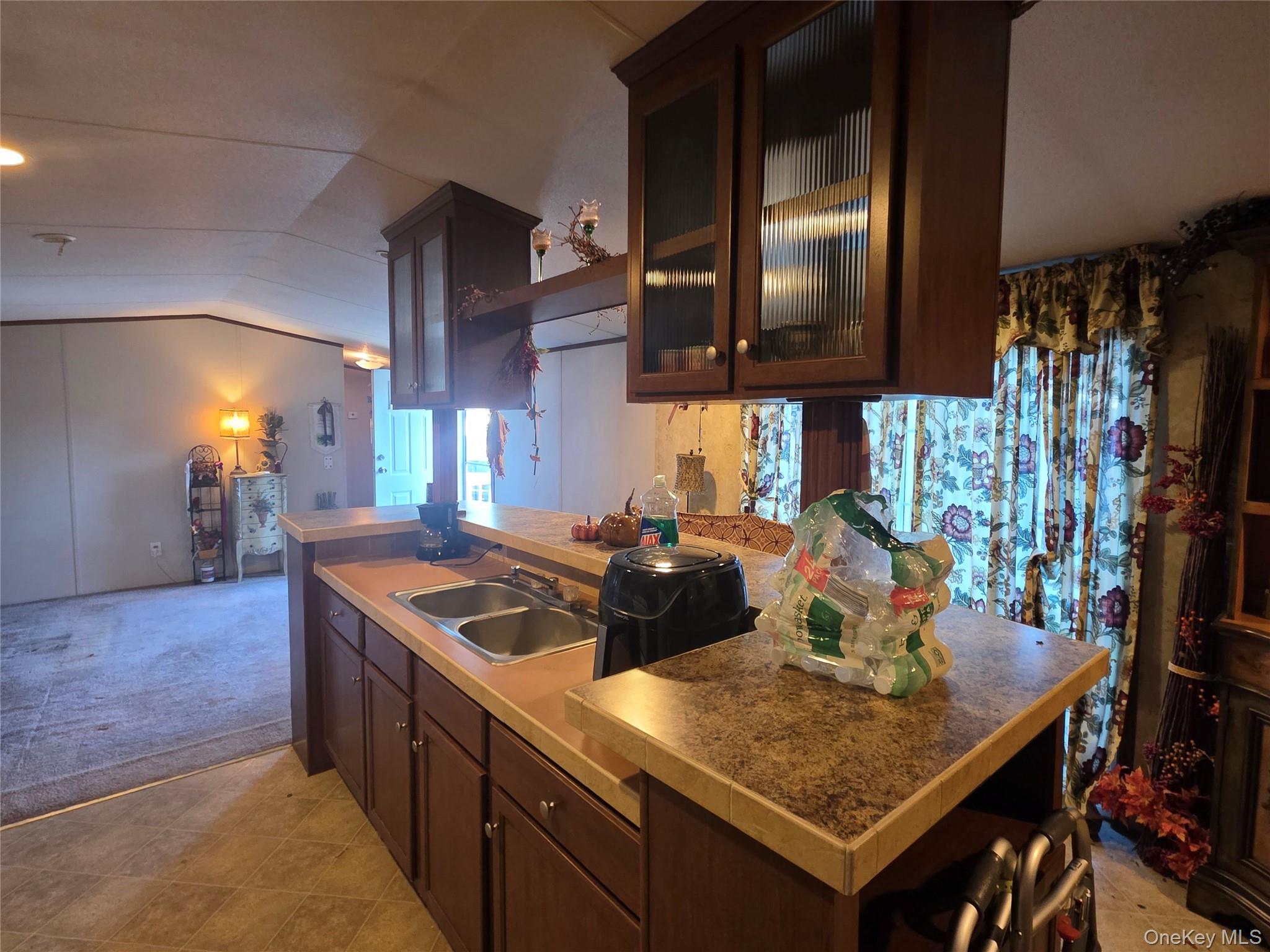 37 Hubbard Avenue, Unit 12 photo 9
