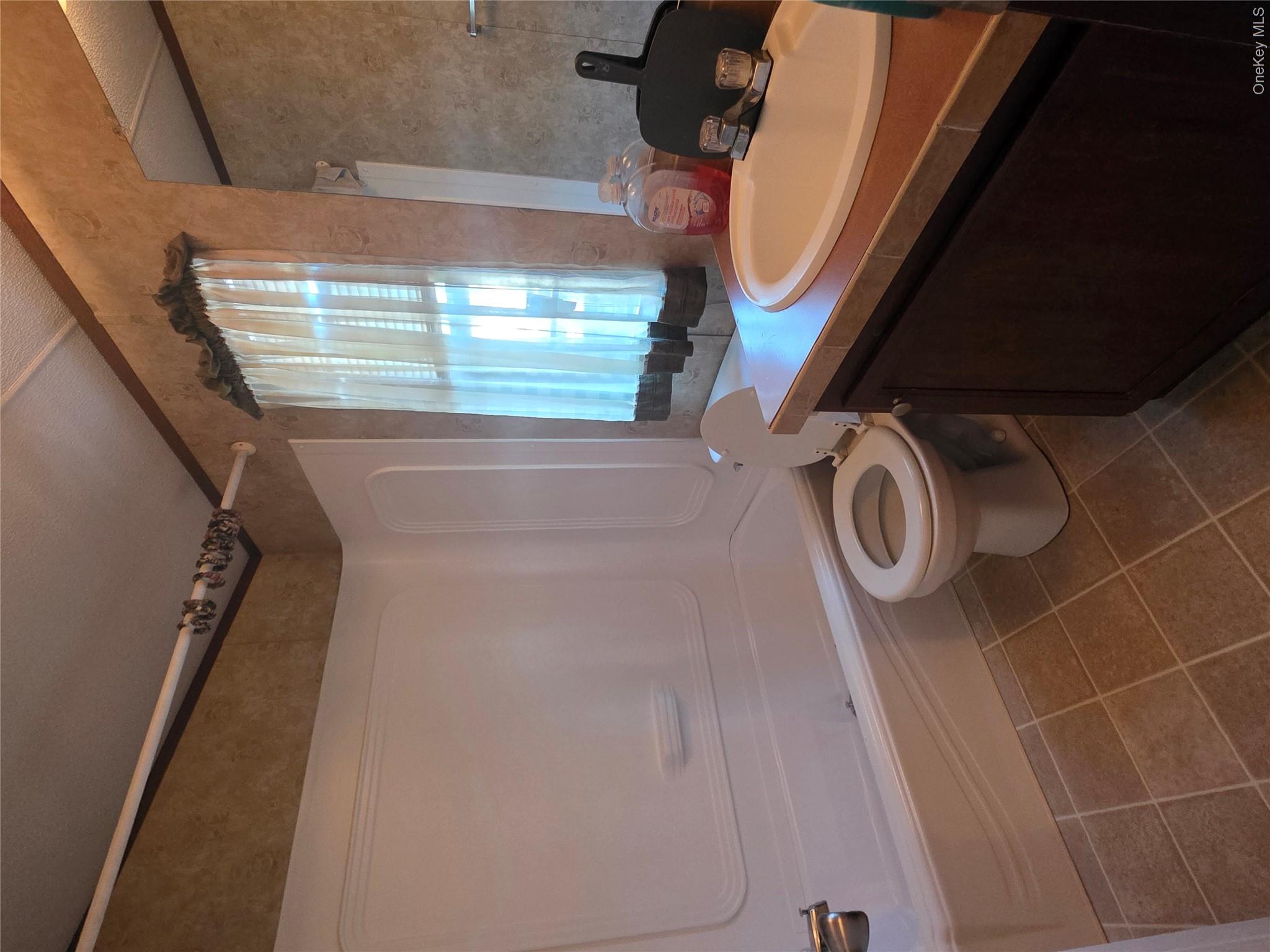 37 Hubbard Avenue, Unit 12 photo 4