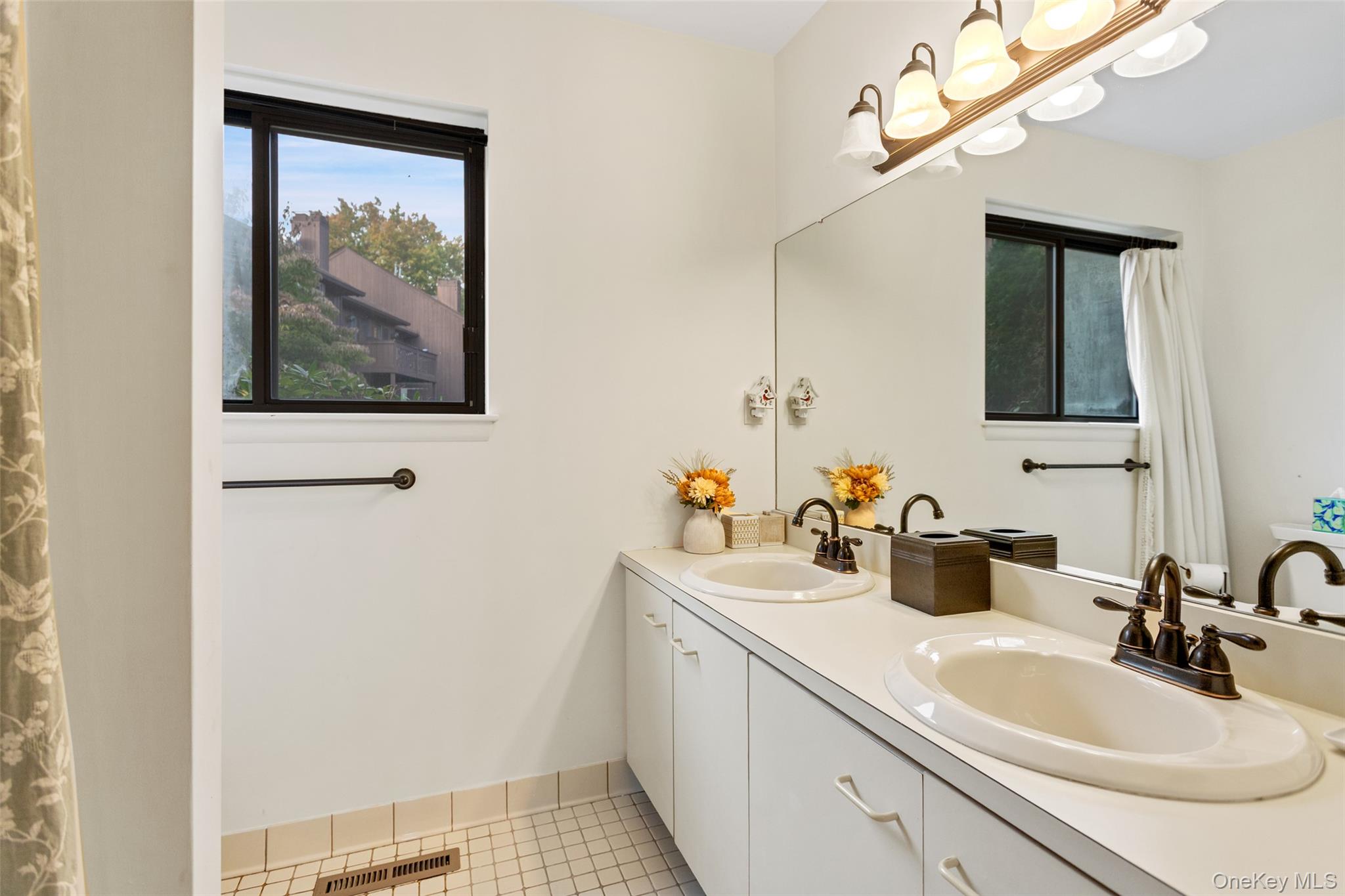 241 Old Farm Lane – For Sale photo 20