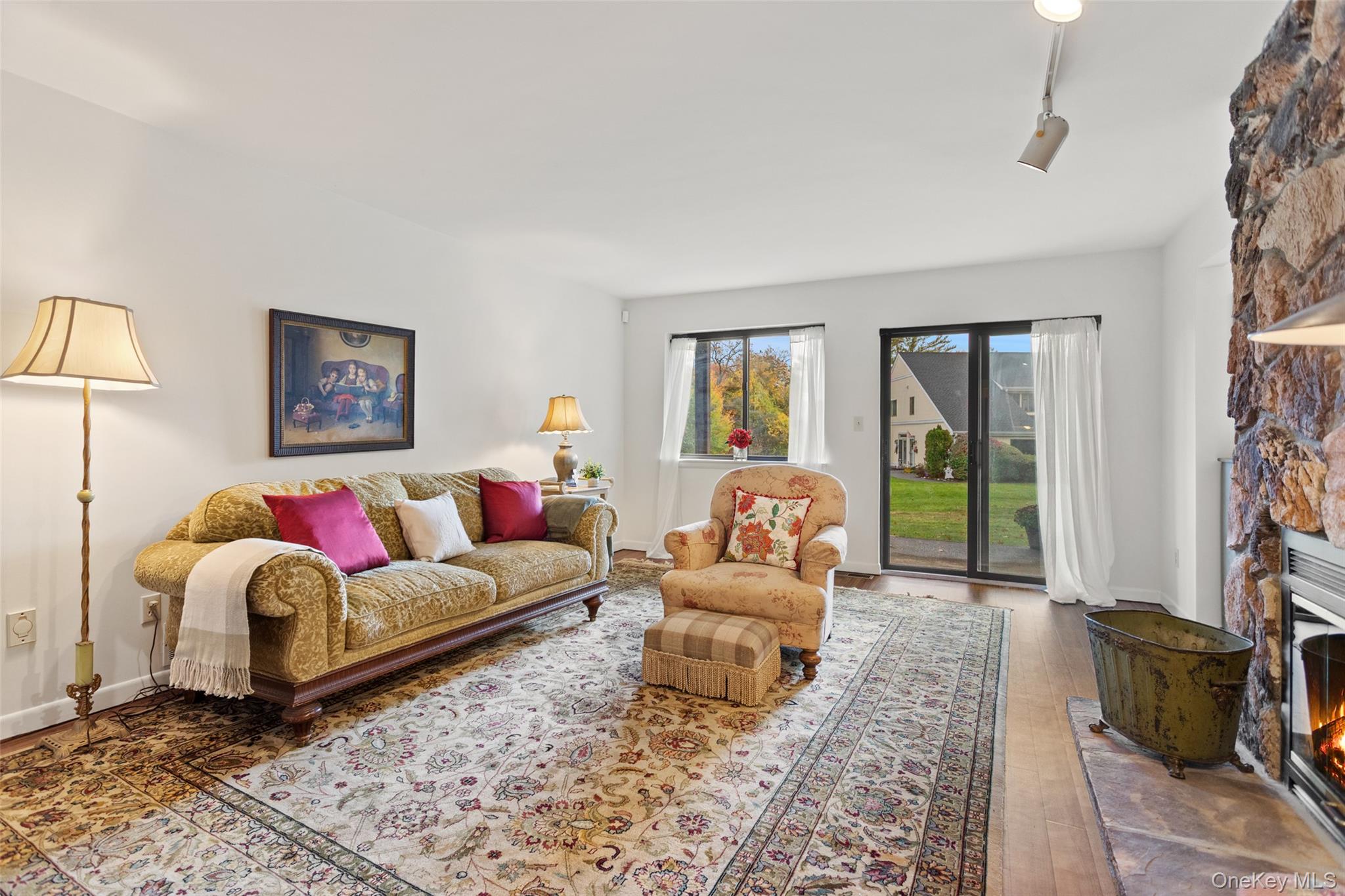 241 Old Farm Lane – For Sale photo 4