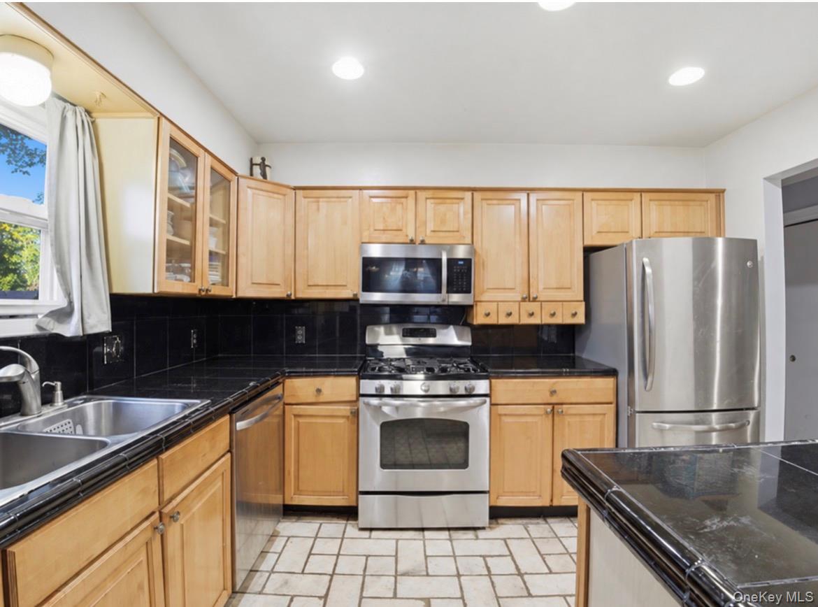 20 Tyler Place – For Sale photo 9