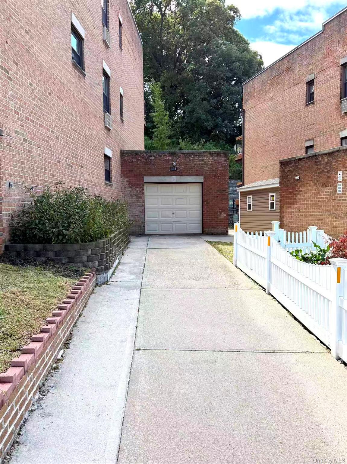 240-22 70 Avenue, Unit 9C,9G2 photo 6
