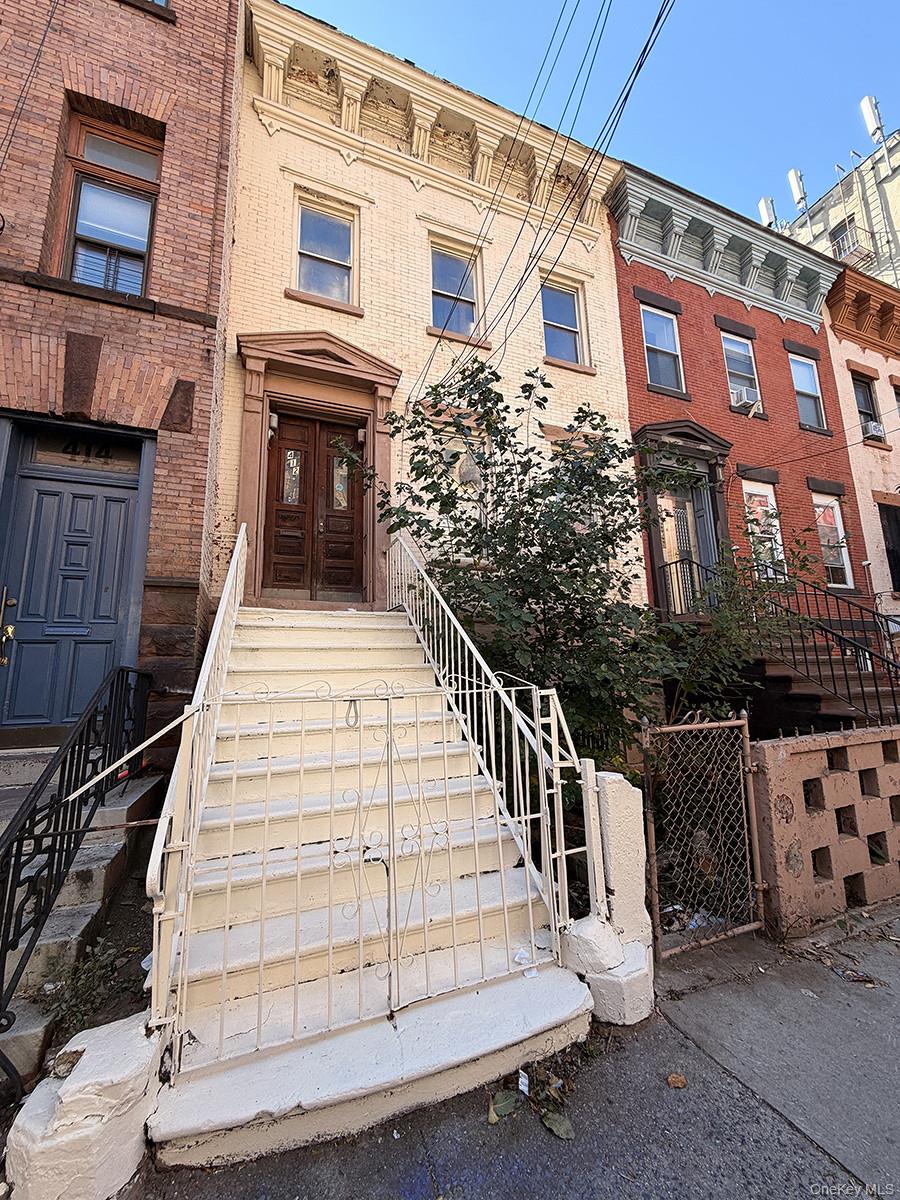 412 E 136 Street – For Sale photo 2