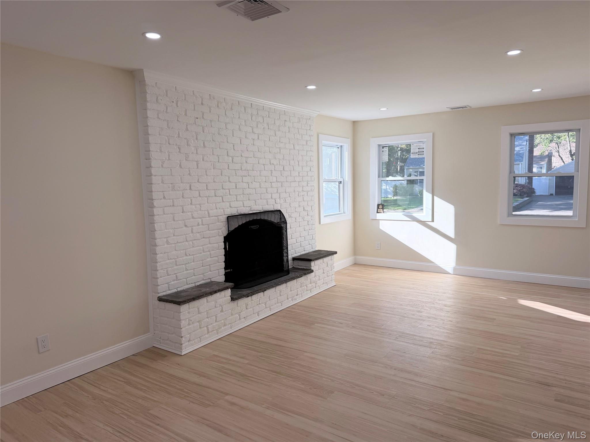 14 Nimitz Road – For Sale photo 3