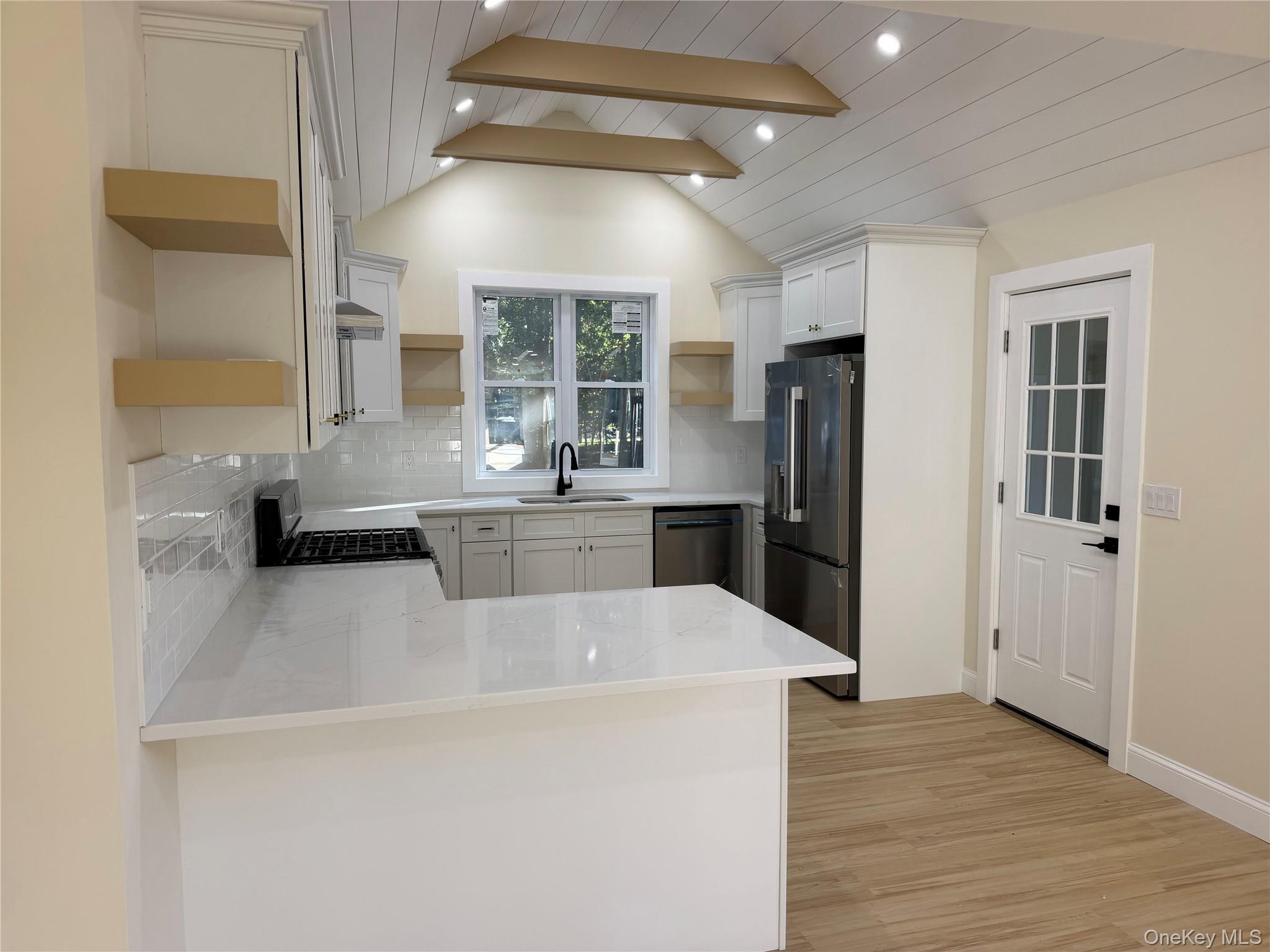 14 Nimitz Road – For Sale photo 2