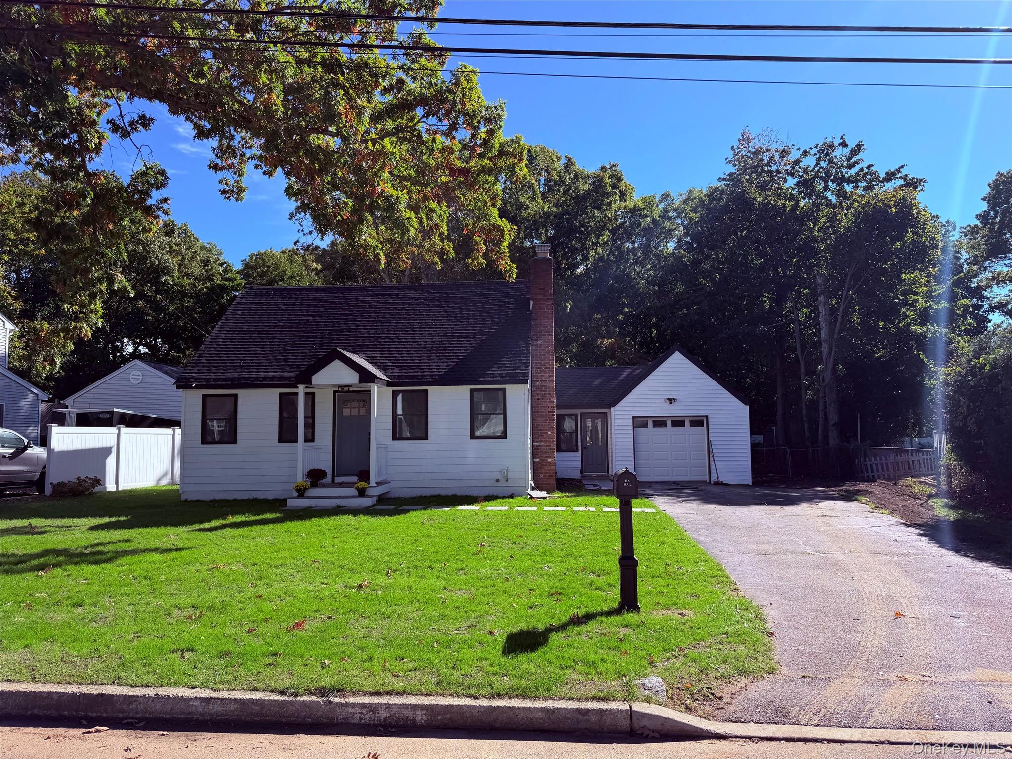 14 Nimitz Road – For Sale