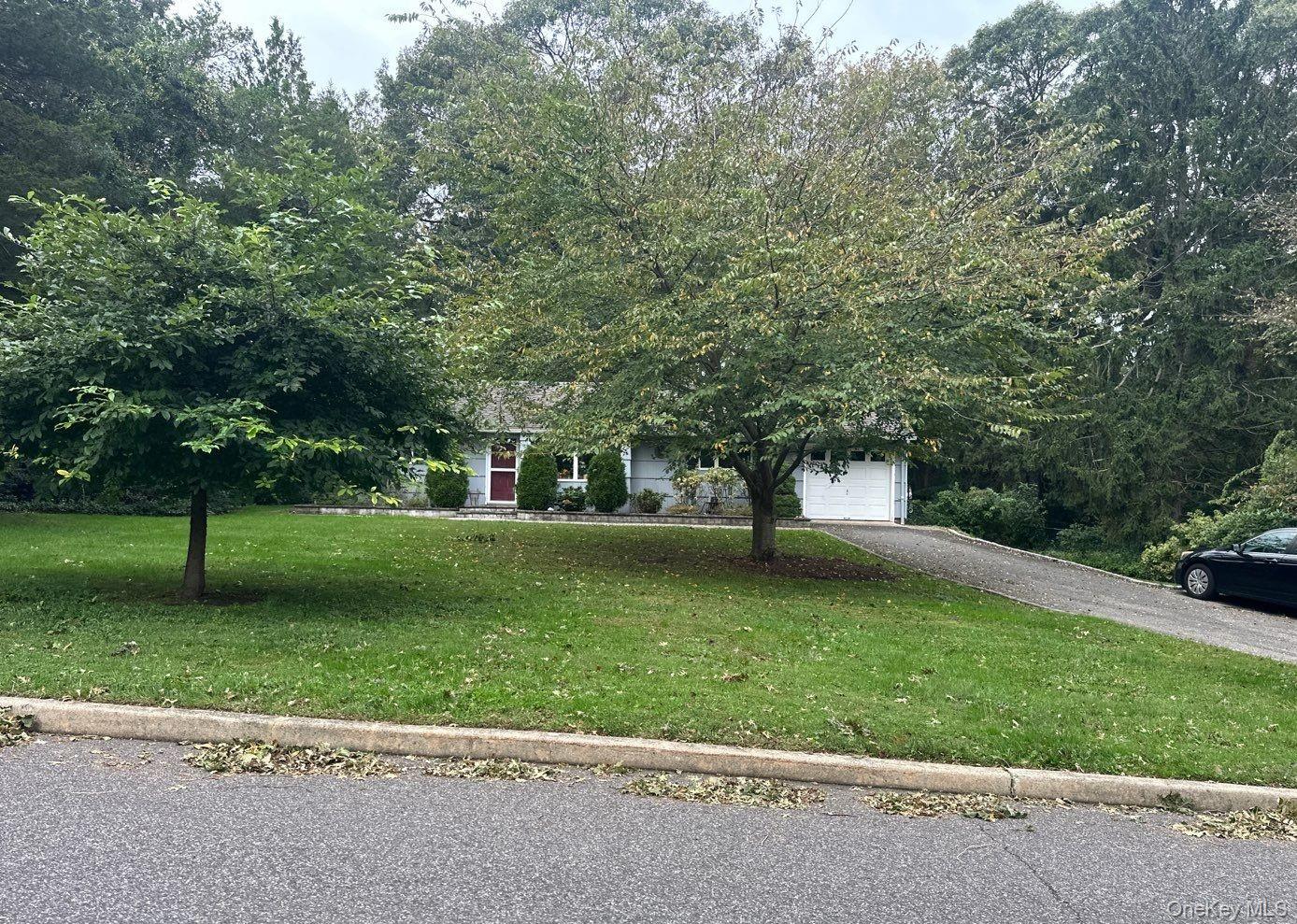 35 Soundview Drive – For Sale photo 3