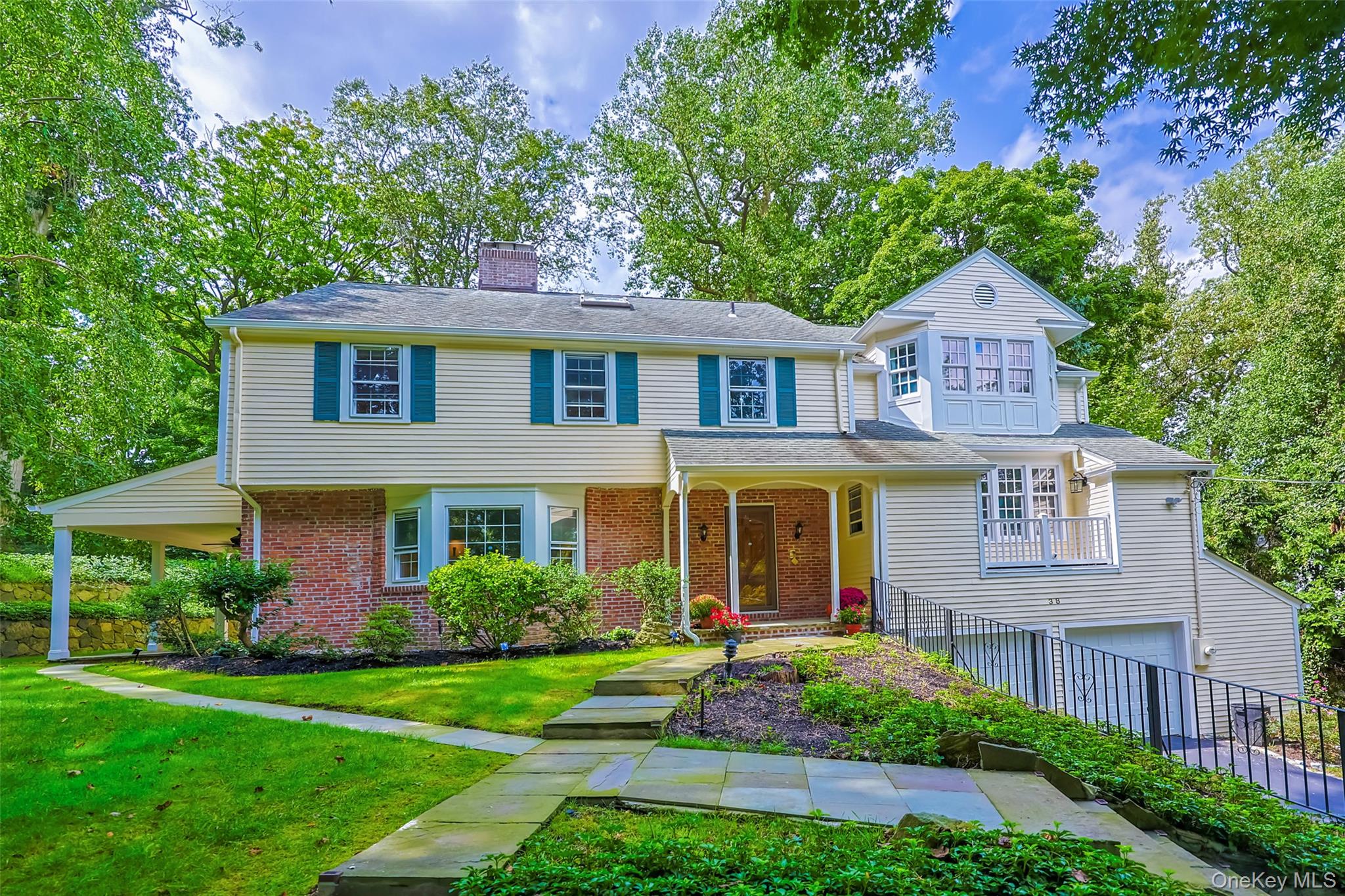 38 The Oaks – For Sale