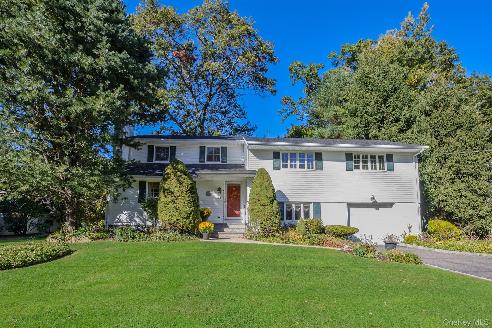 64 Wyoming Drive – For Sale