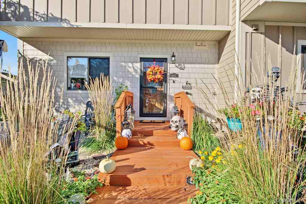5701 Chelsea Cove N – For Sale photo 3