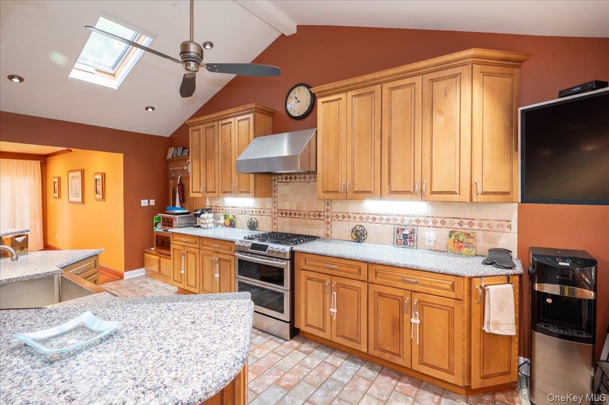 464 Duryea Terrace – For Sale photo 11