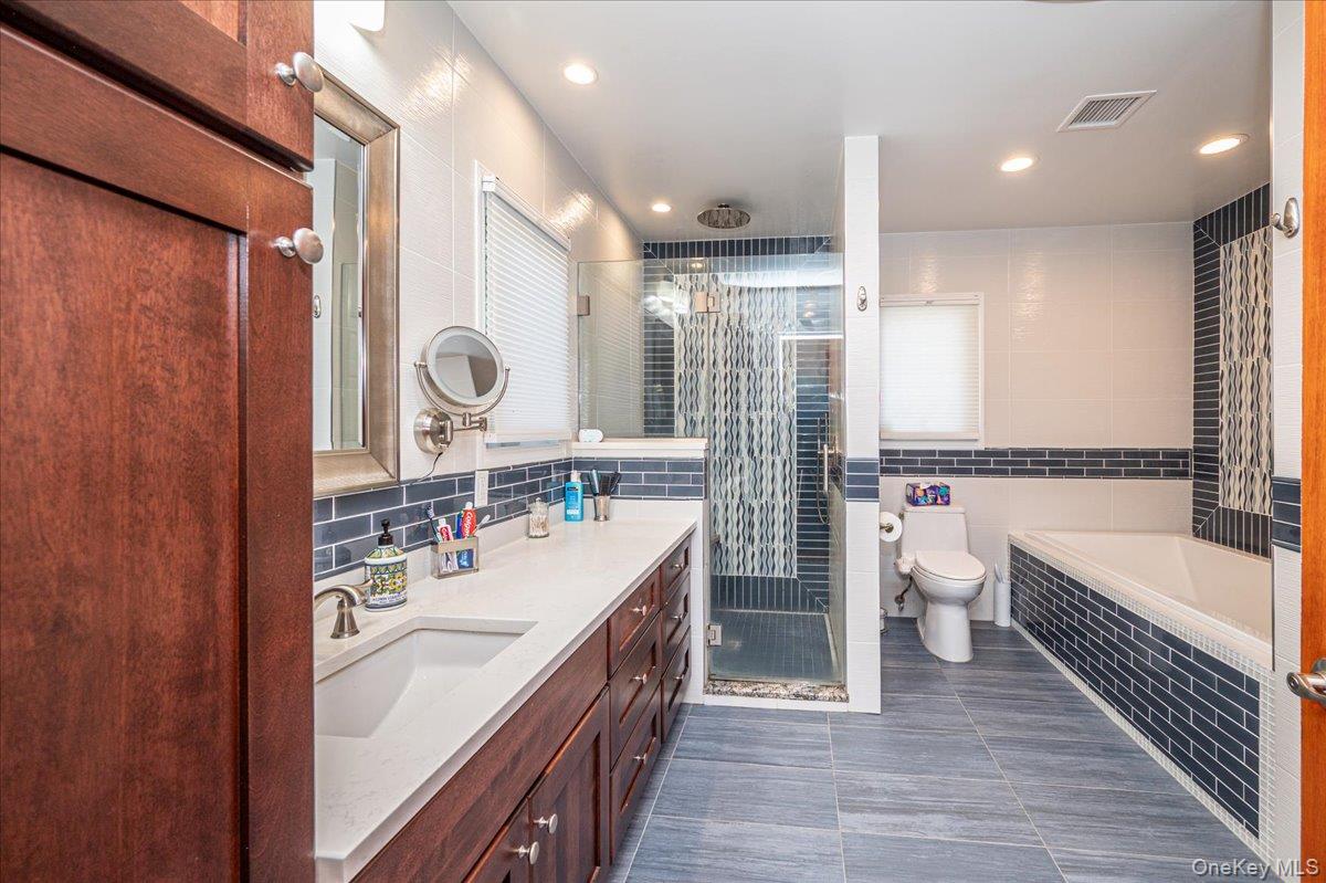 464 Duryea Terrace – For Sale photo 17