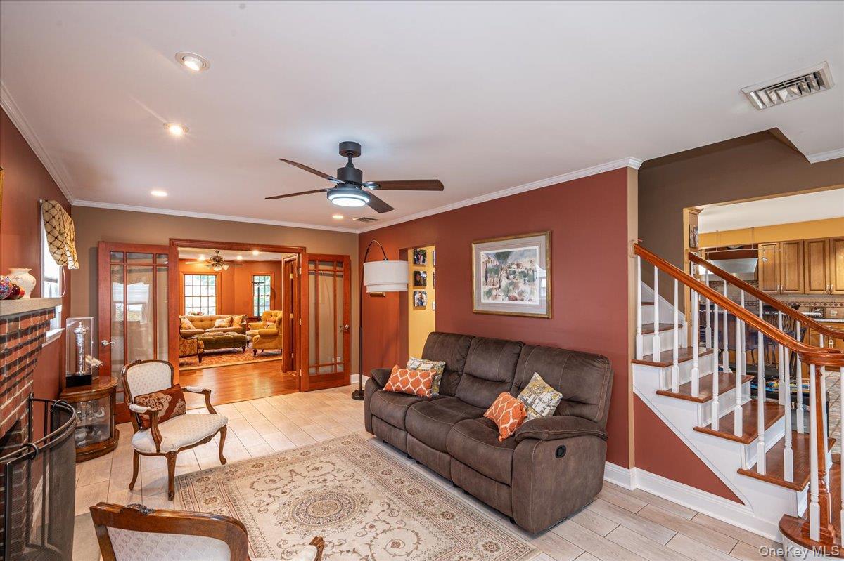 464 Duryea Terrace – For Sale photo 12